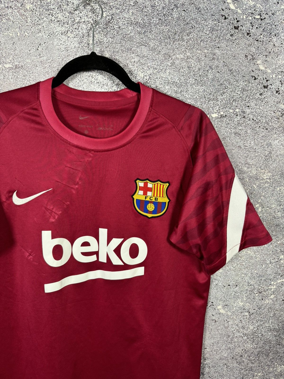 Nike × Vintage Vintage Barcelona Training Pre Match Nike Jersey Blokcore S Size US S / EU 44-46 / 1 - 2 Thumbnail