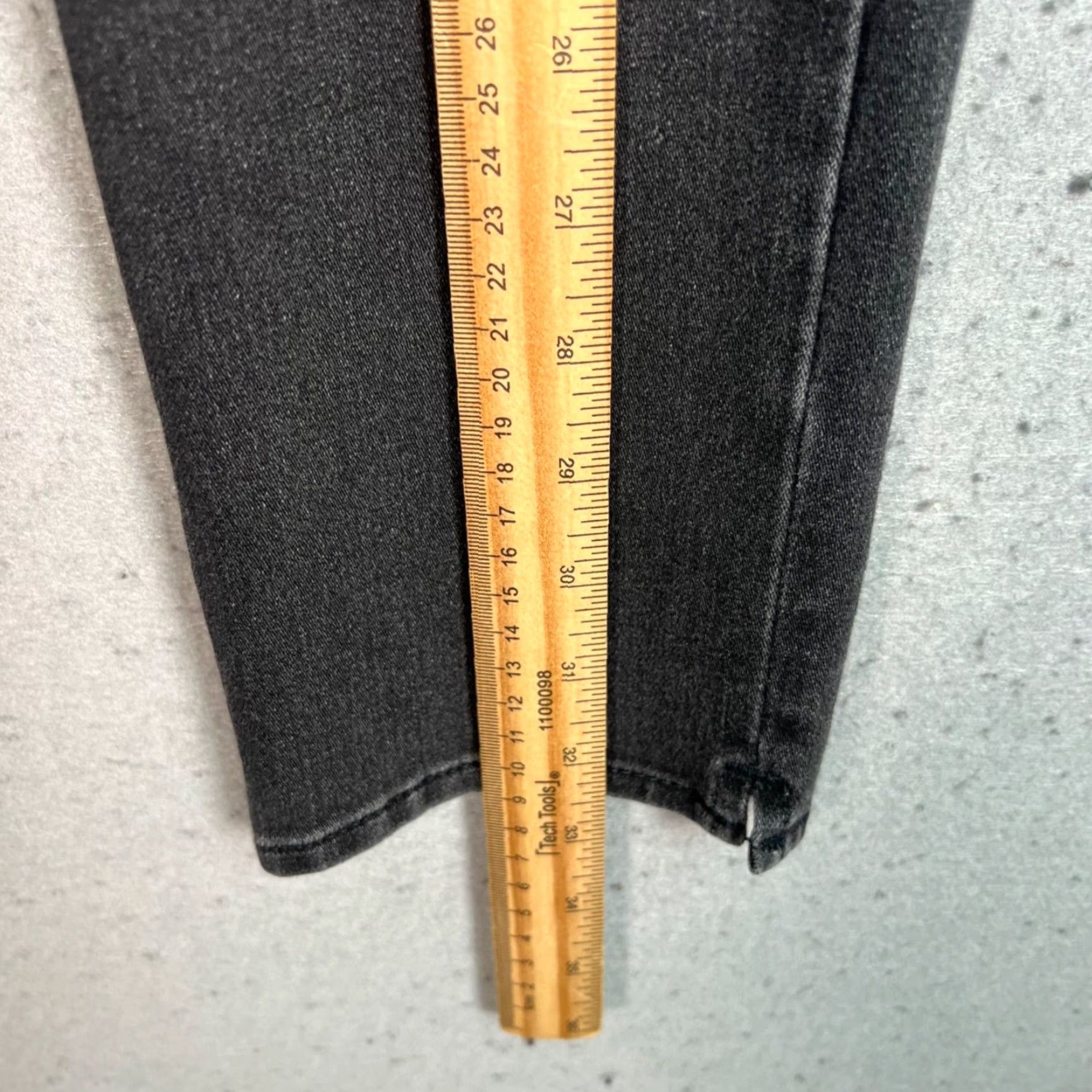 DL1961 DL1961 Black Skinny Jeans Womens Size 28 Cotton/Polyester Blend Stretch Denim Size 28" / US 6 / IT 42 - 6 Thumbnail