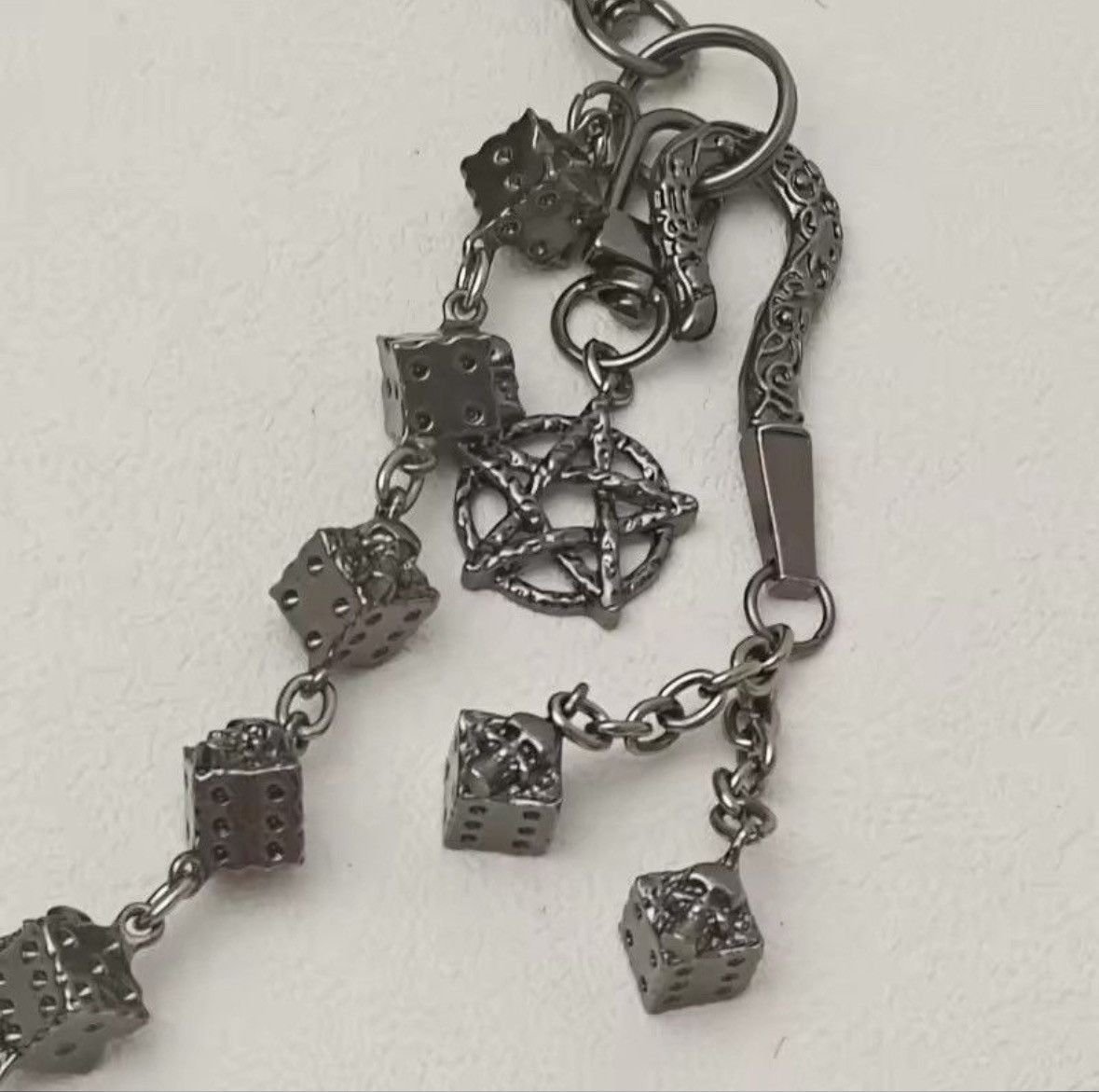 Vintage Retro Skull Dice Black Gun Plated Metal Wallet Chain Size ONE SIZE - 6 Thumbnail