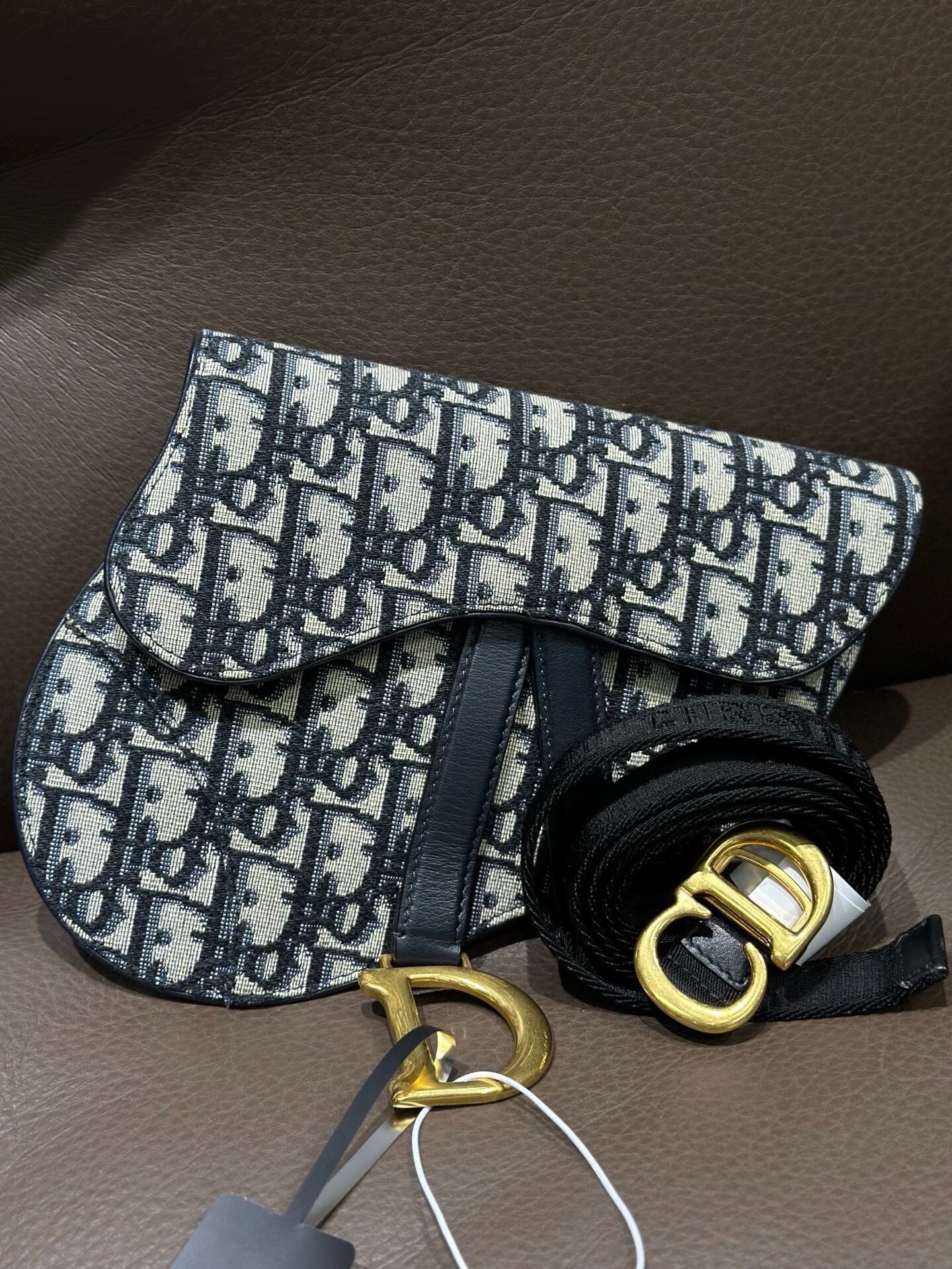 Dior Dior Retro Embroidered Blue Shoulder Bag 44 Women Size ONE SIZE - 1 Thumbnail