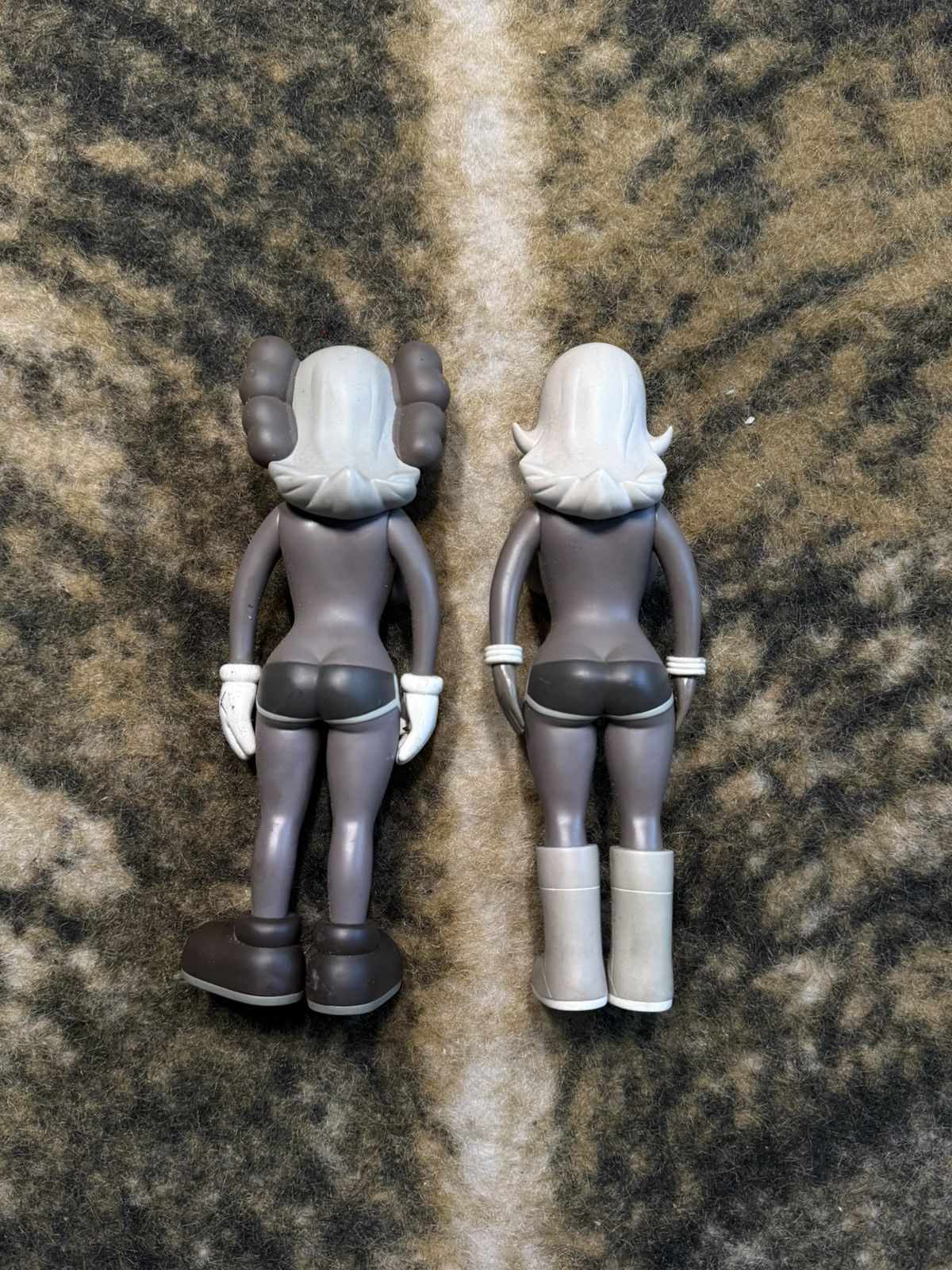 Kaws Kaws twins grey edition 2006 Size ONE SIZE - 3 Thumbnail