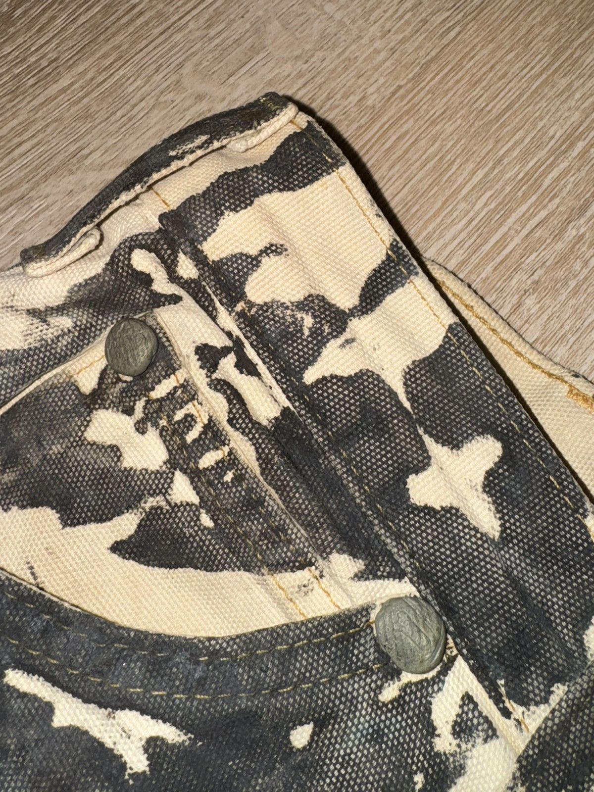 Other distressed workwear paint art reference archive 1 of 1 33x32 Size US 33 - 16 Thumbnail