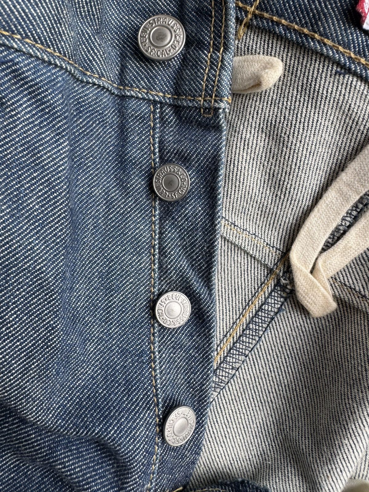Levi's VERY RARE VINTAGE PANTS DENIM JEANS LEVIS ENGINEERED BUCKLE Size US 29 - 5 Thumbnail