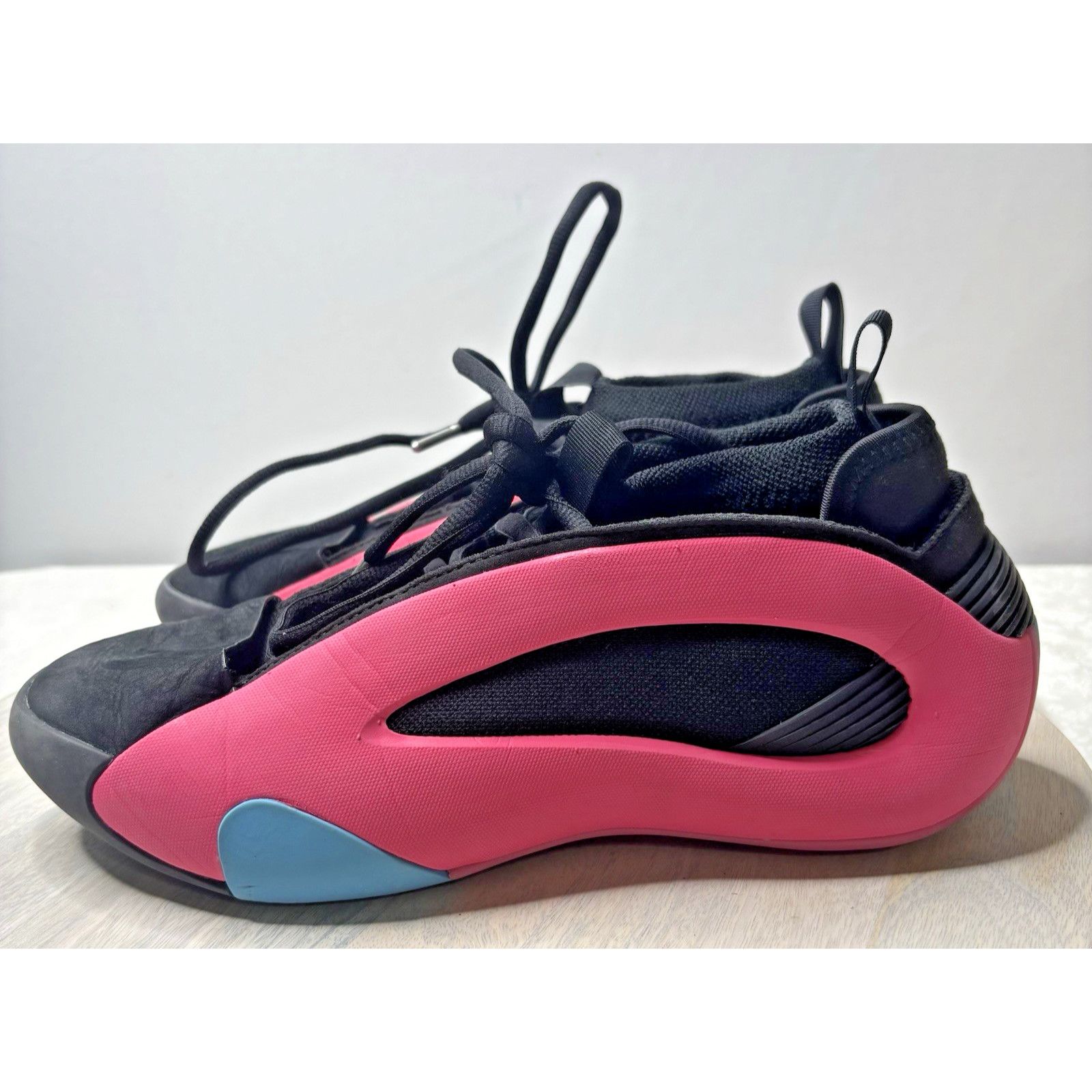 Adidas Adidas Harden Vol. 8 Miami Nights Basketball Womens Size 8.5 Size US 10 / IT 40 - 7 Thumbnail