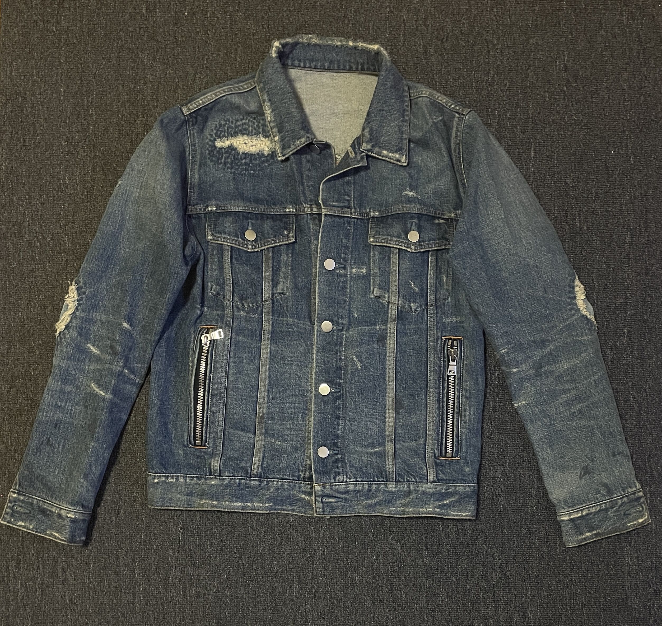 Balmain Balmain Men's Distressed Denim Jacket Sizes S Size US S / EU 44-46 / 1 - 1 Thumbnail