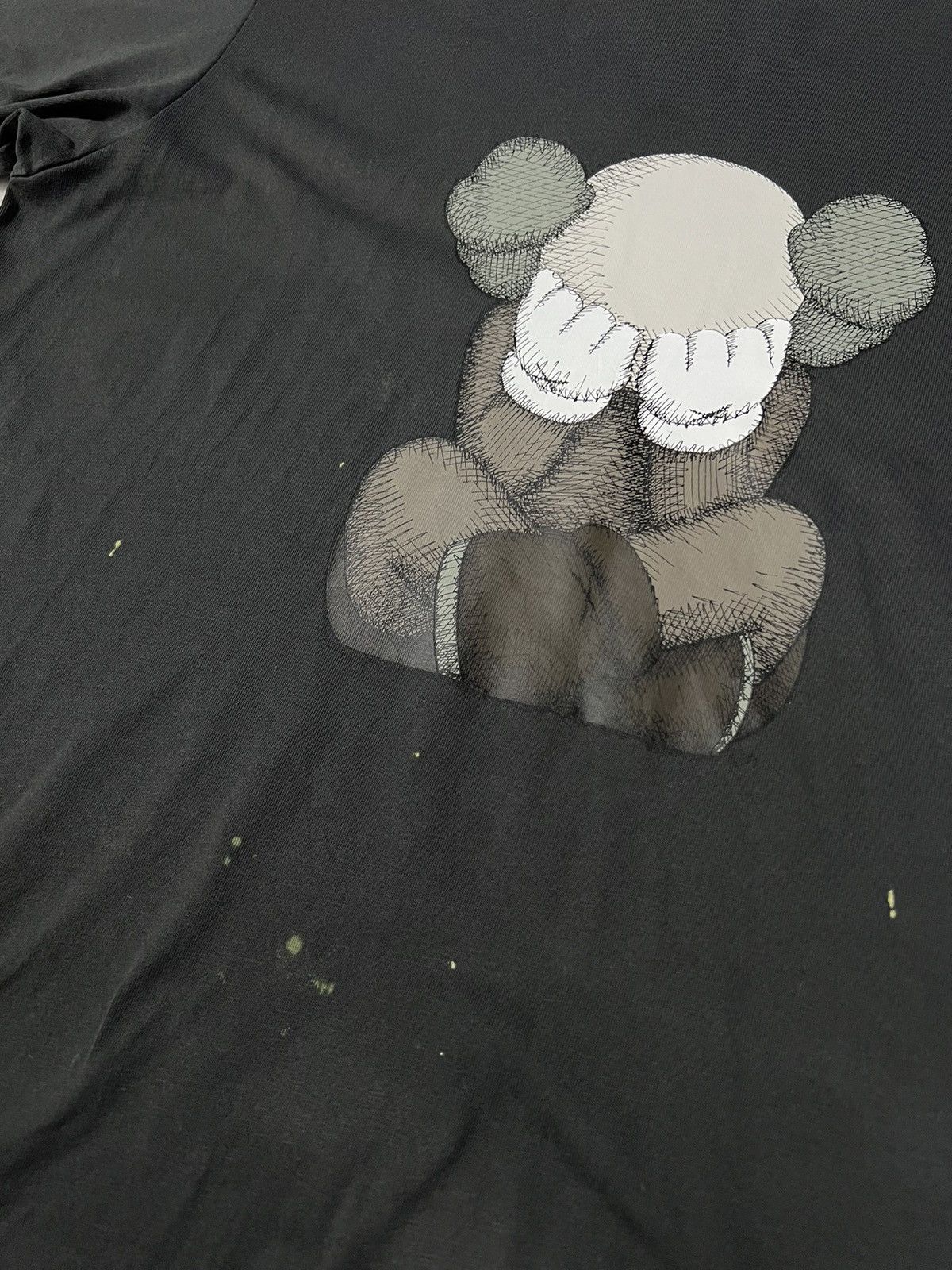 Japanese Brand × Kaws × Uniqlo LIMITED EDITION UNIQLO KAWS TOKYO FIRST TEES Size US M / EU 48-50 / 2 - 8 Thumbnail