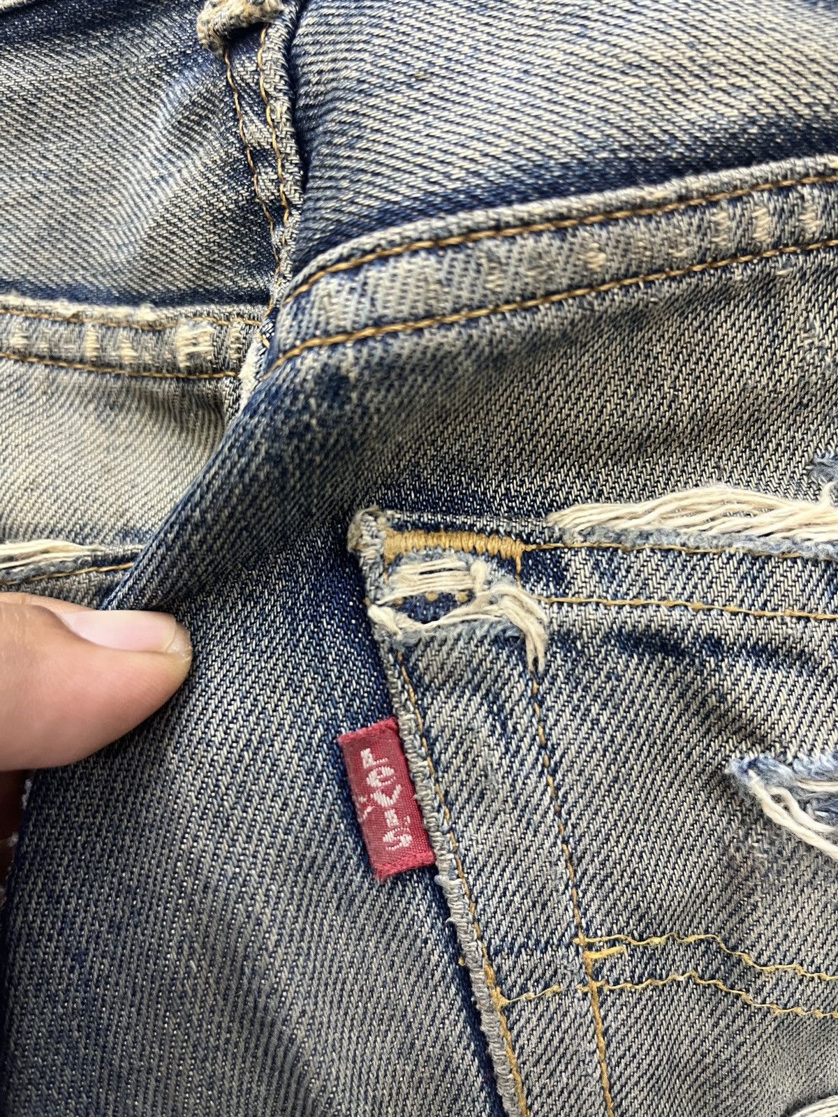 Levi's 🔥🔥🔥RARE VTG LEVIS DISTRESSED DENIM Size US 28 / EU 44 - 11 Thumbnail