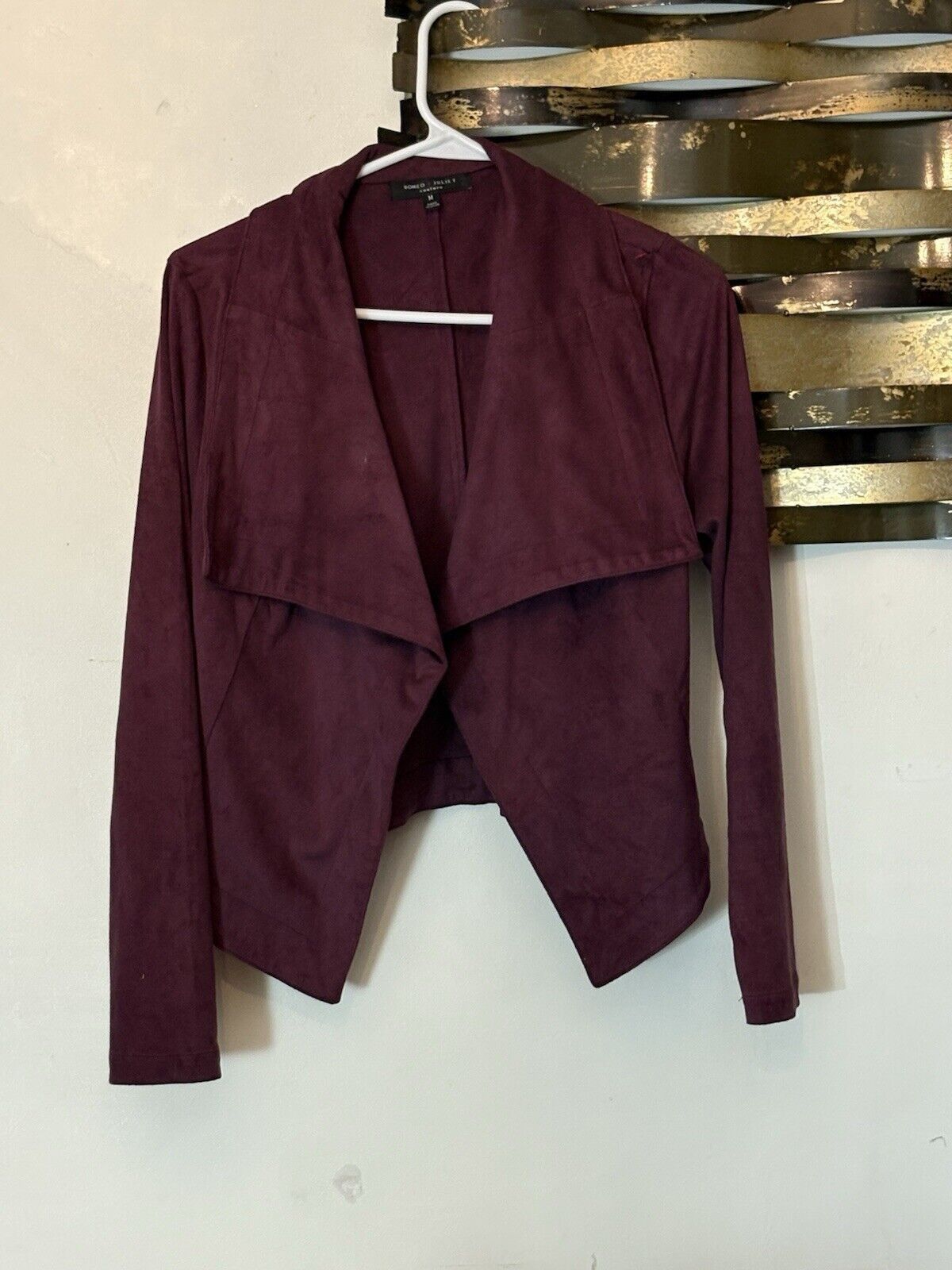 Other Romeo & Juliet Couture Faux Suede Cropped Cardigan Medium Size M / US 6-8 / IT 42-44 - 1 Thumbnail