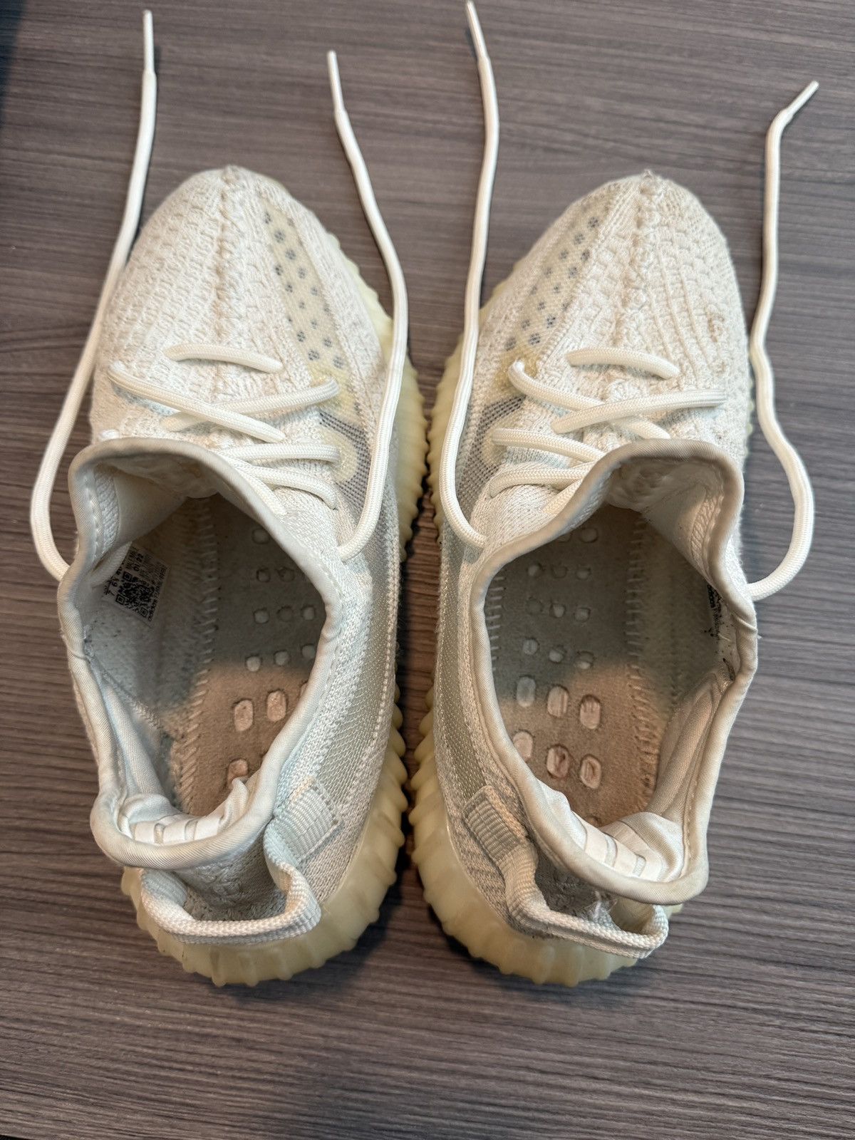 Yeezy adidas Yeezy Boost 350 V2 Size US 7 / EU 40 - 7 Thumbnail