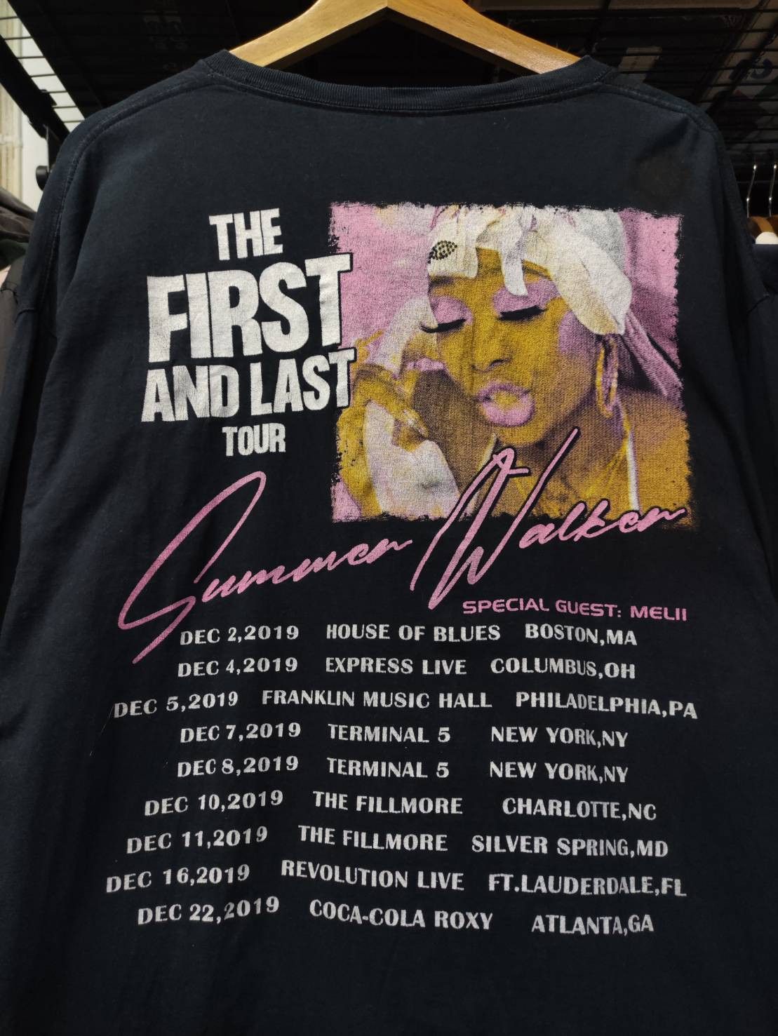 Rap Tees Summer Walker The First and Last Tour Promo L/S T-Shirts Size US XL / EU 56 / 4 - 1 Thumbnail