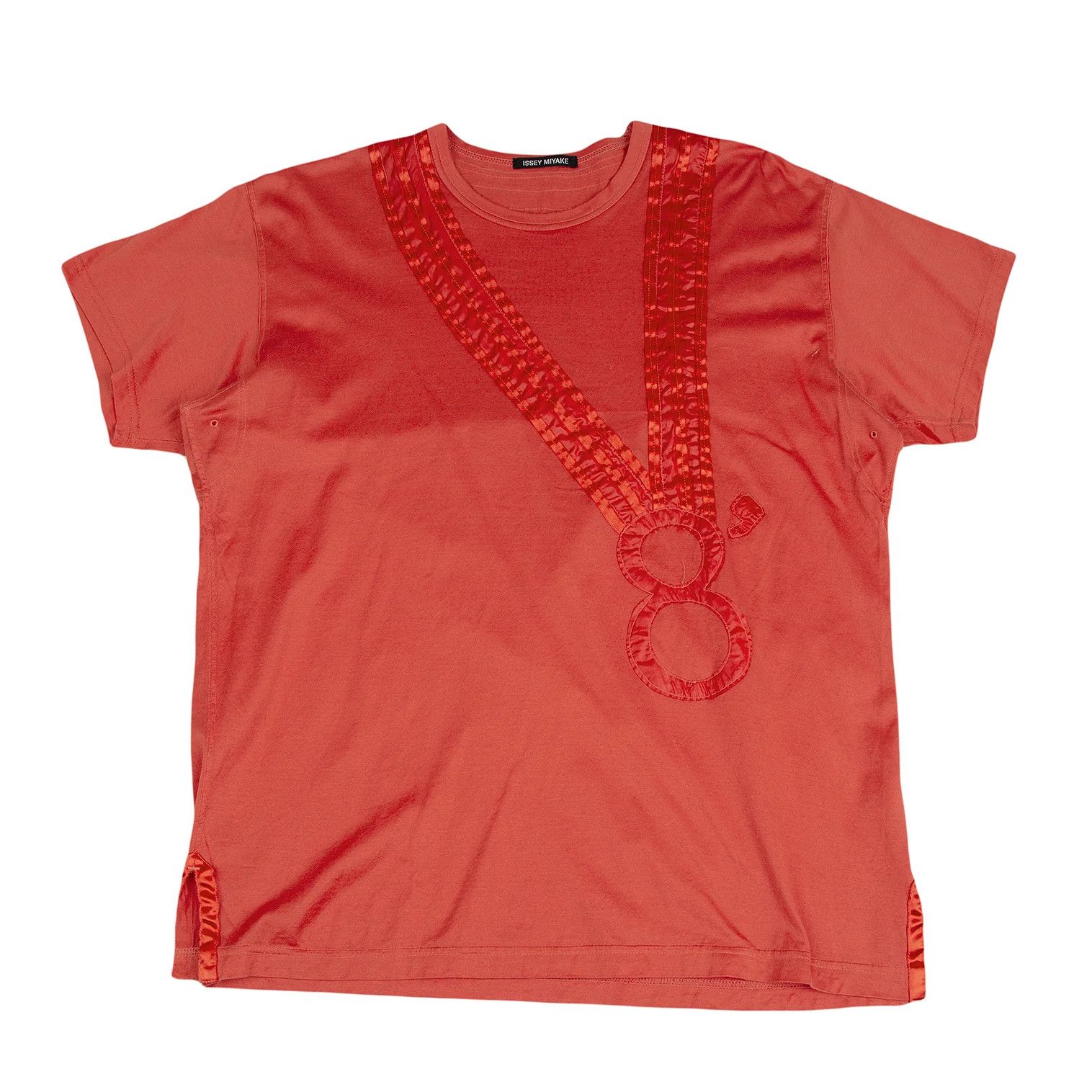 Dyed Tape Neckline T-shirt in Red Size 4
