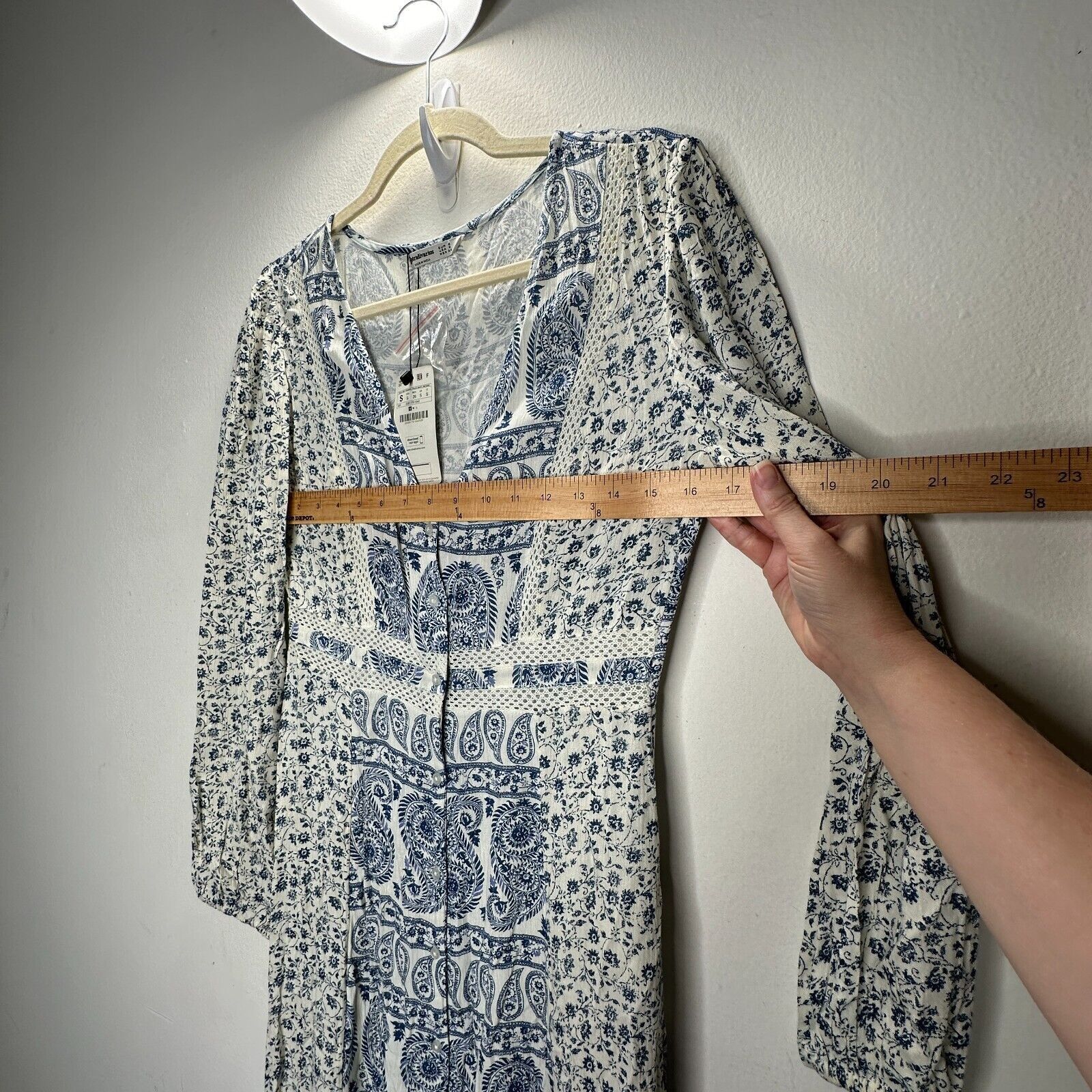 Other Stradivarius Floral Paisley Long Sleeve VNeck Maxi Dress Size S / US 4 / IT 40 - 17 Thumbnail