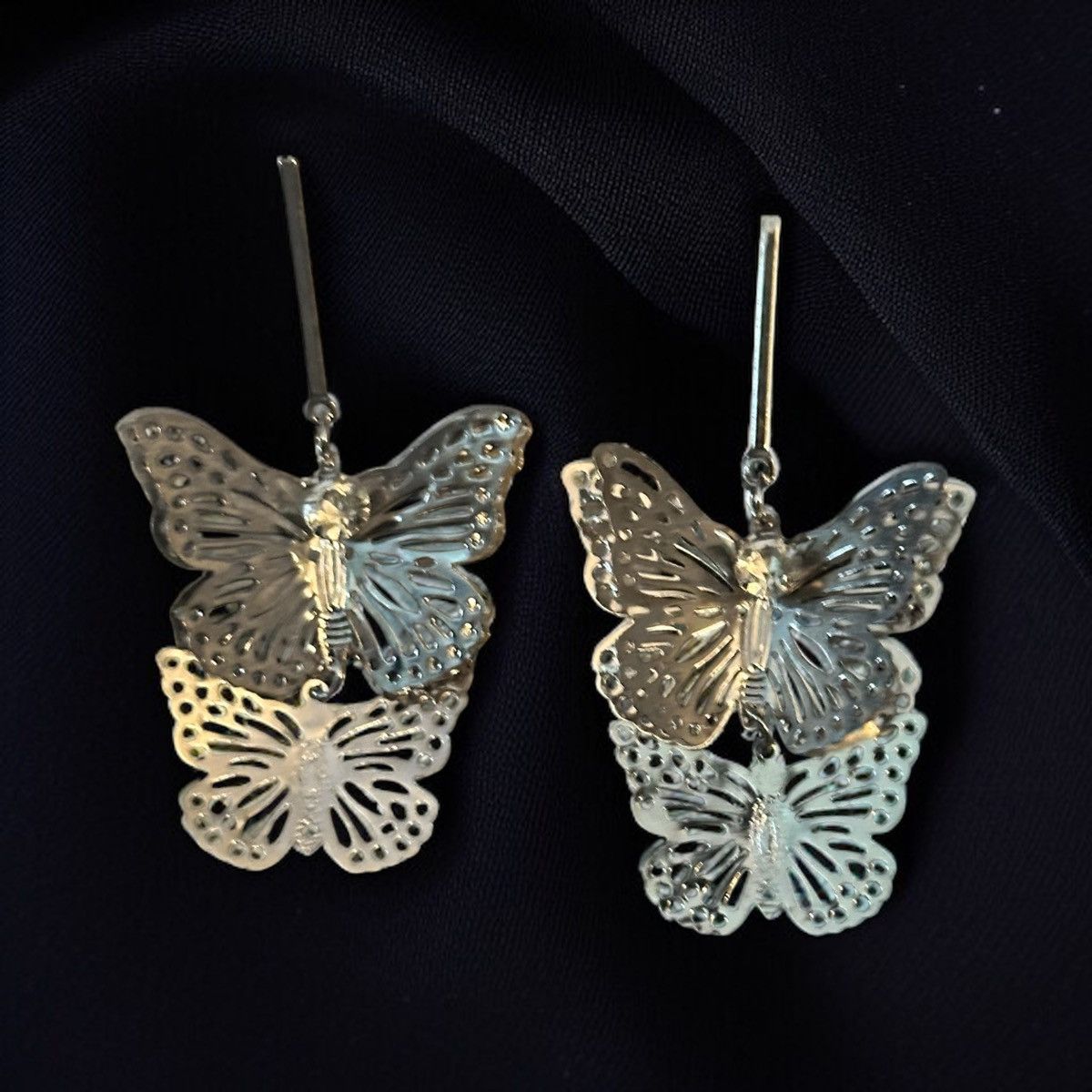 Other Charlotte & Anna silver filigree butterfly dangle earrings Size ONE SIZE - 1 Thumbnail