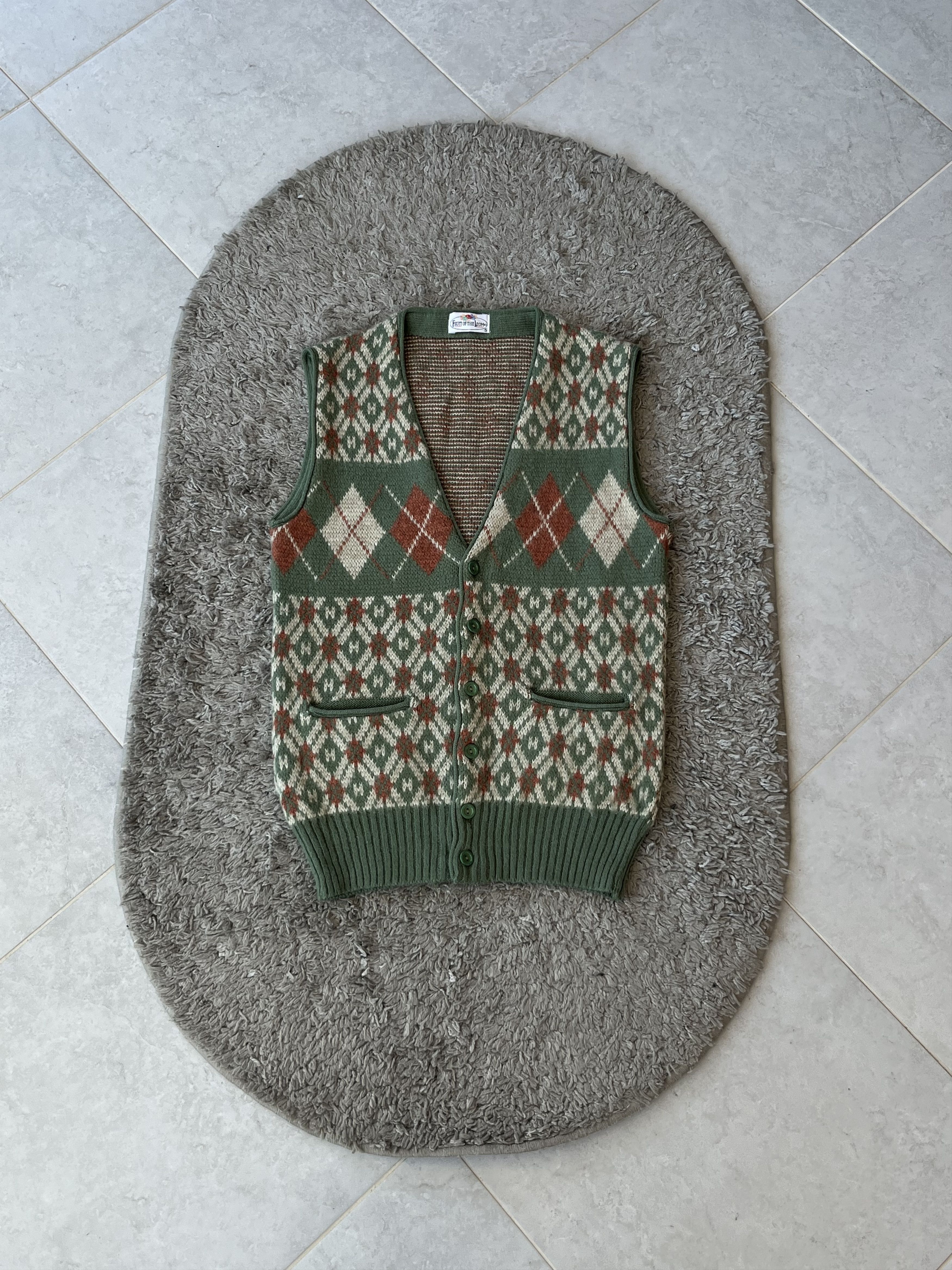 Fruit Of The Loom FRUIT OF THE LOOM Vintage Isle V-Neck Sweater Vest Size US S / EU 44-46 / 1 - 1 Thumbnail