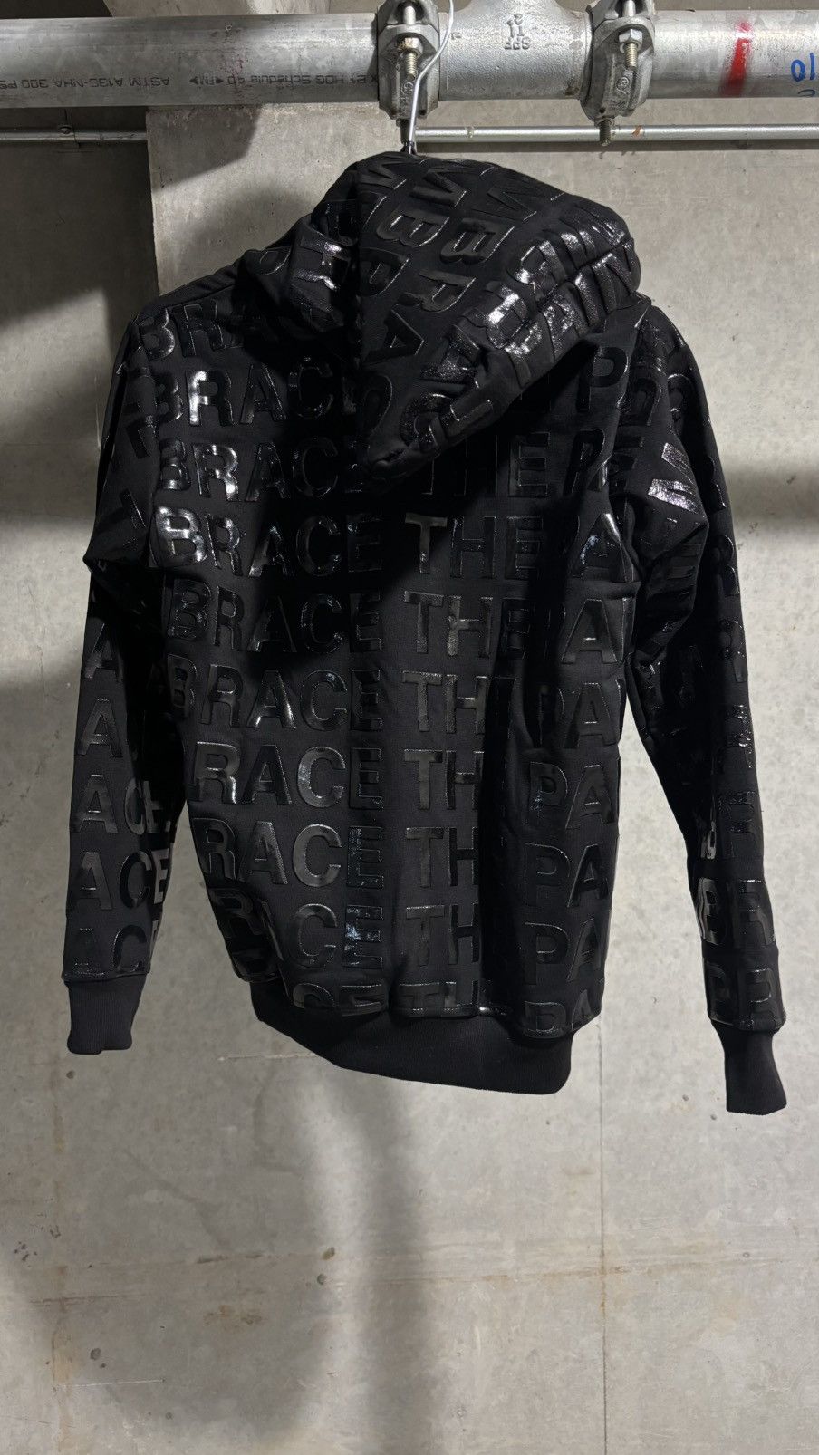 Other Embrace The Pain 2003 Zip Up Size US S / EU 44-46 / 1 - 3 Thumbnail