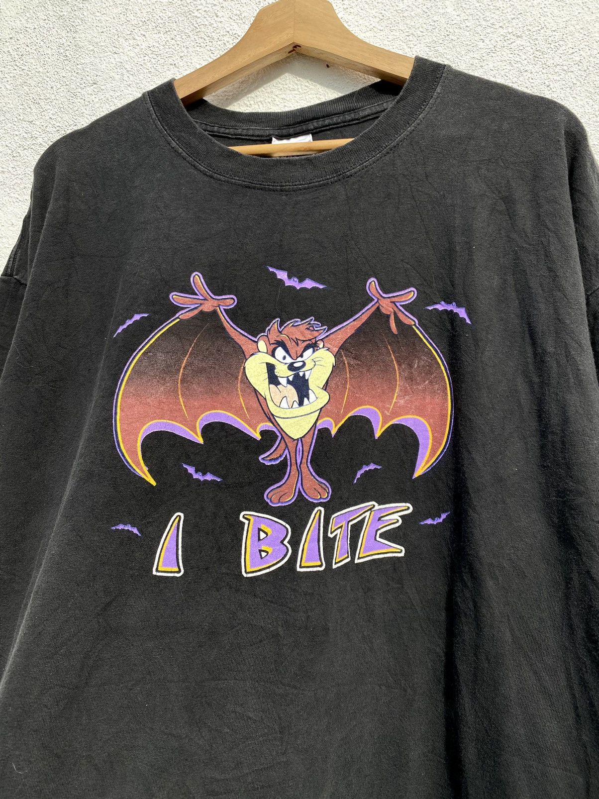 Other Vintage Tazmania Vampire Halloween Batman Size US XL / EU 56 / 4 - 1 Thumbnail