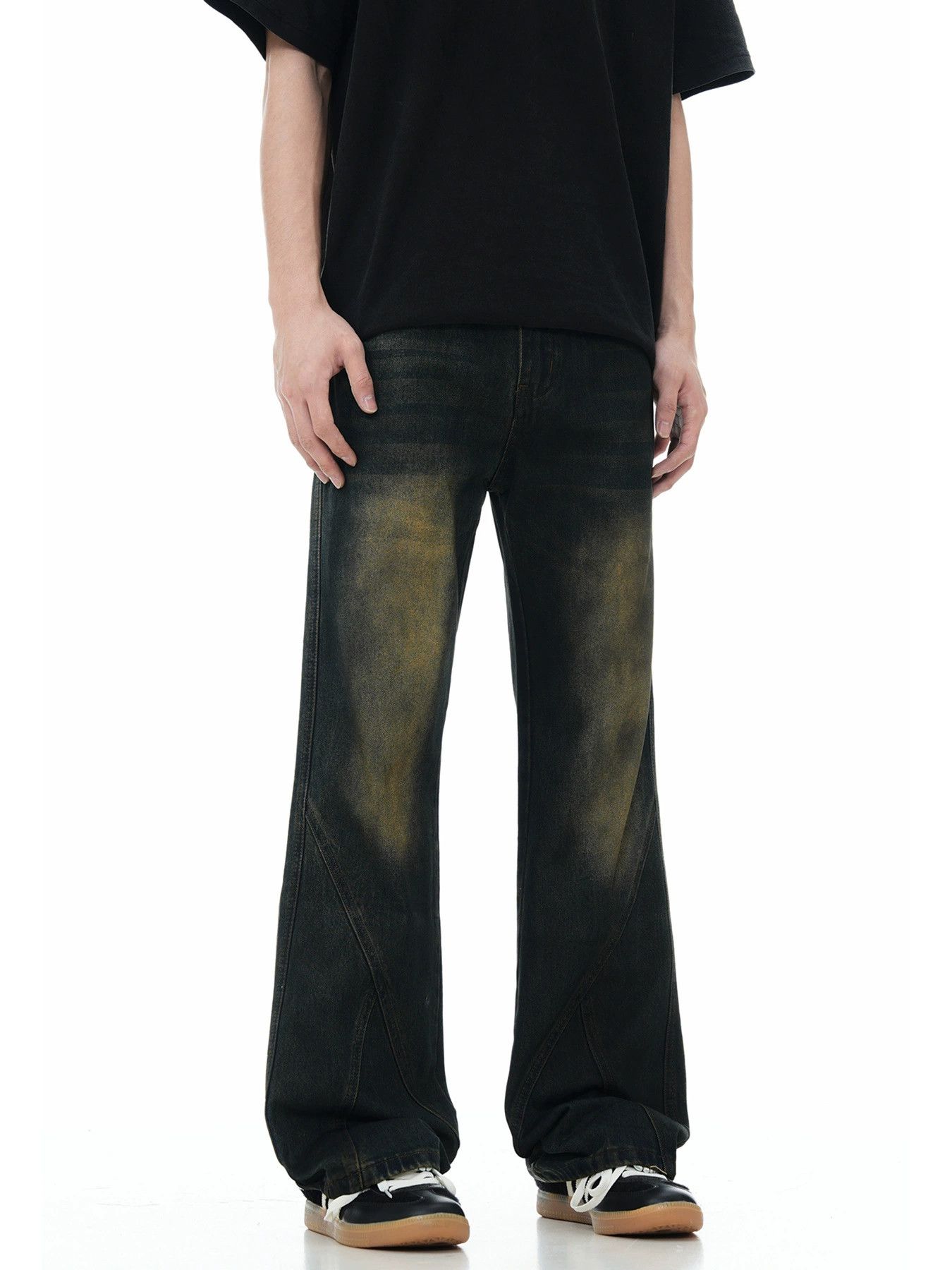 Vintage Men's loose distressed cleanfit casual flared jeans Size US 32 / EU 48 - 3 Thumbnail