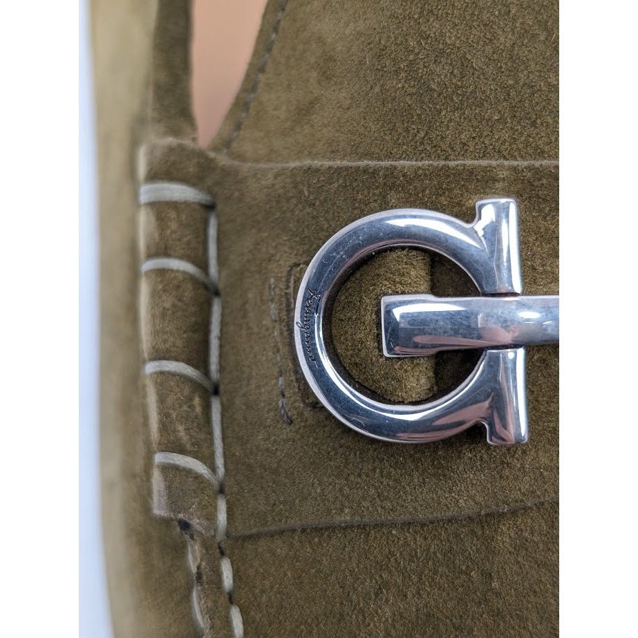 Salvatore Ferragamo o1rshd1 Suede Calf Loafers in Olive Size US 10 / EU 43 - 8 Thumbnail
