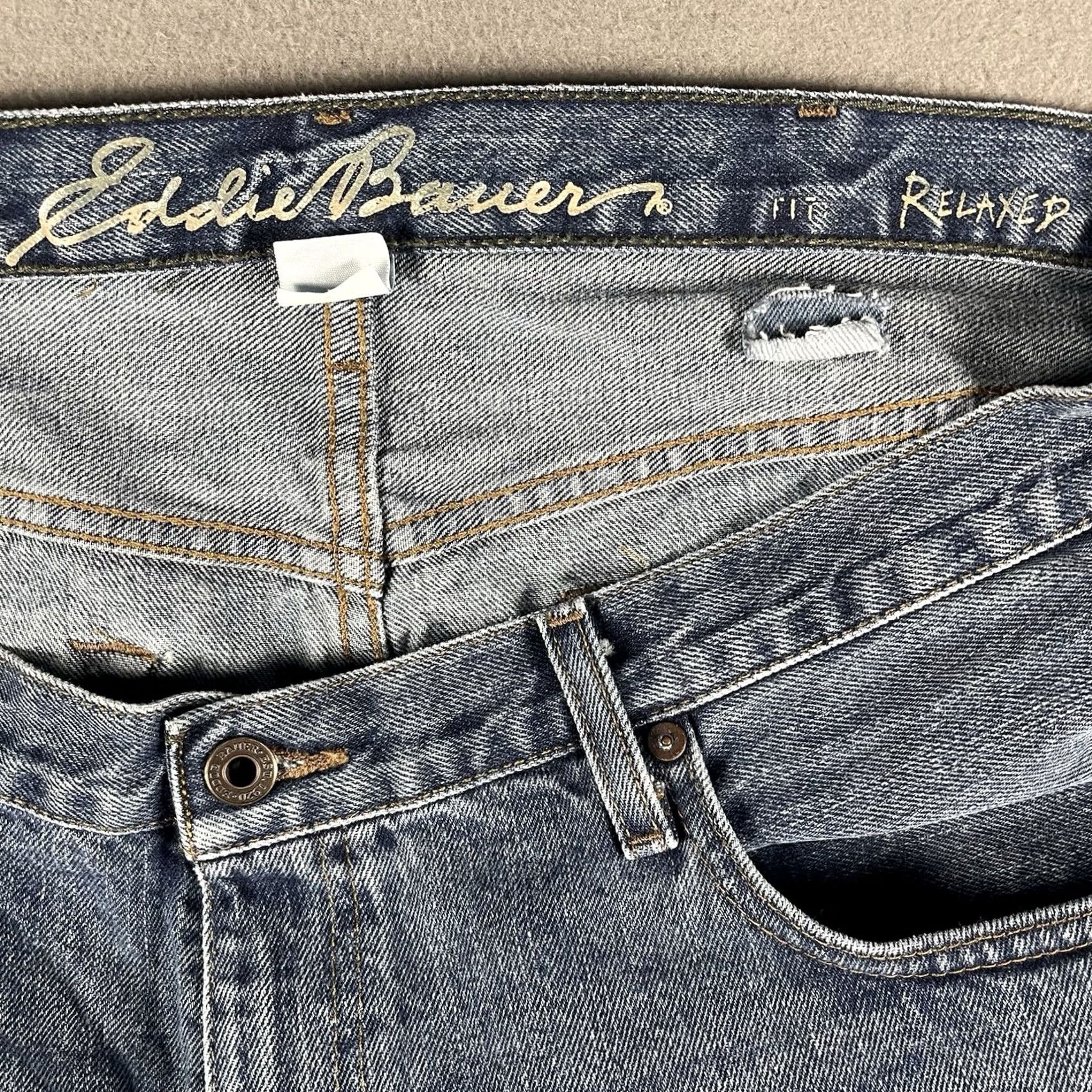 Eddie Bauer Eddie Bauer Jeans Men's Straight Leg 100% Cotton Relaxed Fit Blue Med Wash 40x30 Jeans Size US 40 / EU 56 - 6 Thumbnail