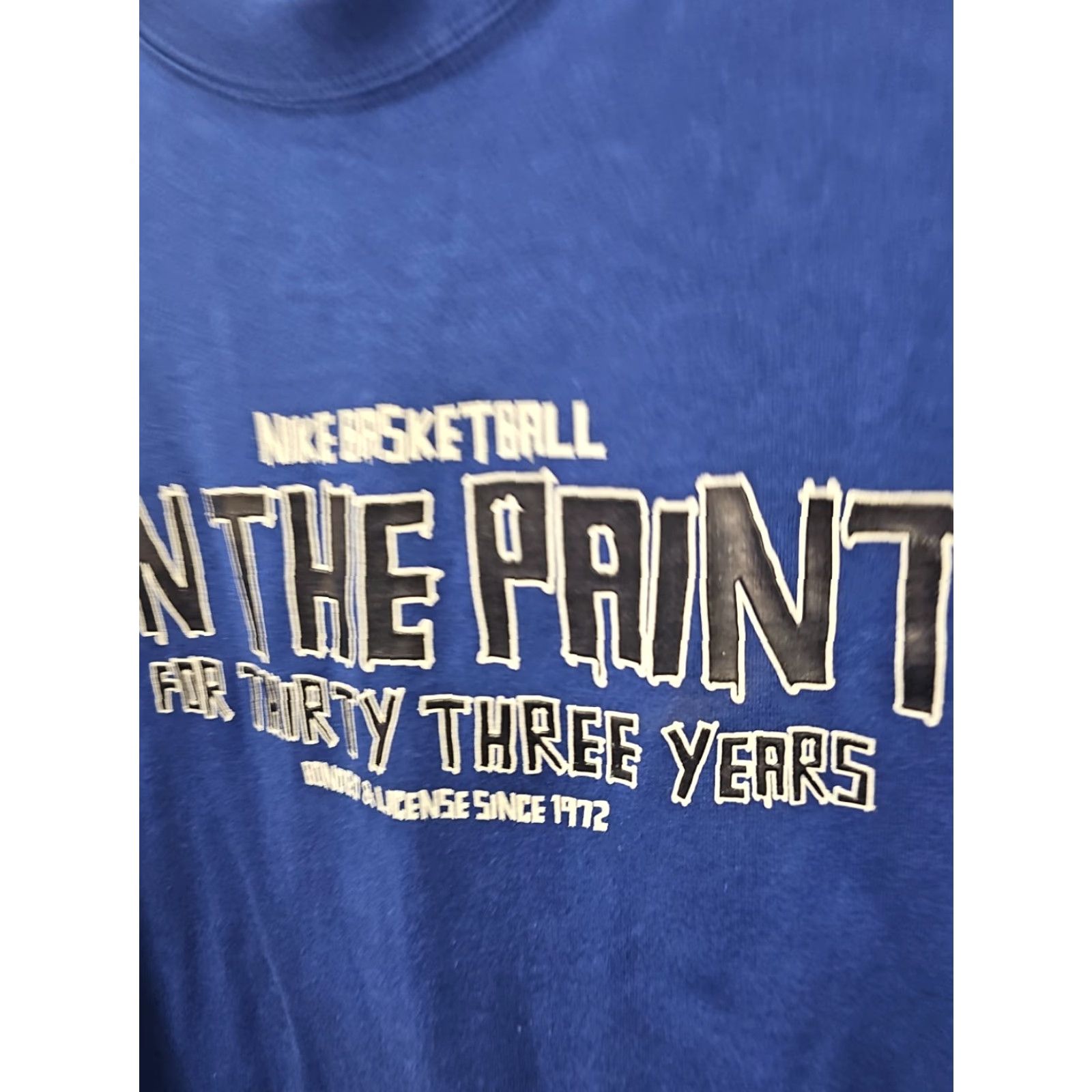 Nike VINTAGE Nike Basketball “In The Paint” Graphic T-Shirt Mens M Black Short Sleeve Crew Neck 22 Chest 29 Length 8/21ss Size US M / EU 48-50 / 2 - 4 Thumbnail