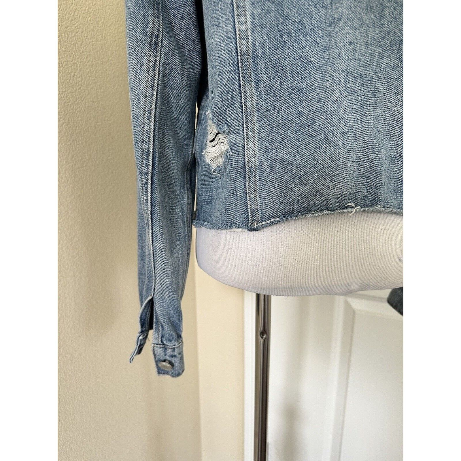 BLANKNYC Blank NYC Blue Denim Jacket Distressed Raw Edge Size M Size M / US 6-8 / IT 42-44 - 7 Thumbnail