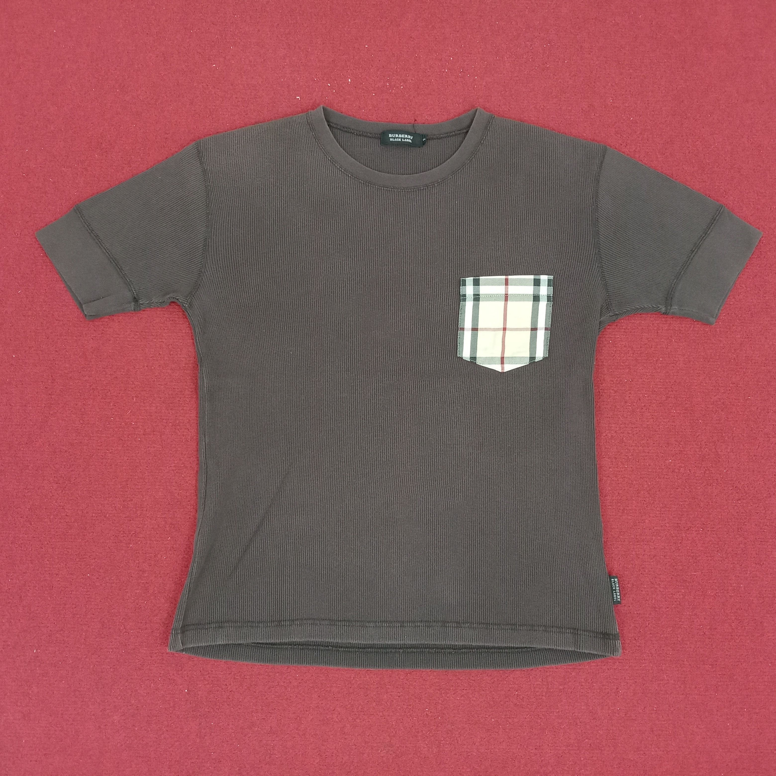 Burberry × Vintage Burberry Black Label Nova Check Pocket Design Tshirt Size M / US 6-8 / IT 42-44 - 1 Thumbnail