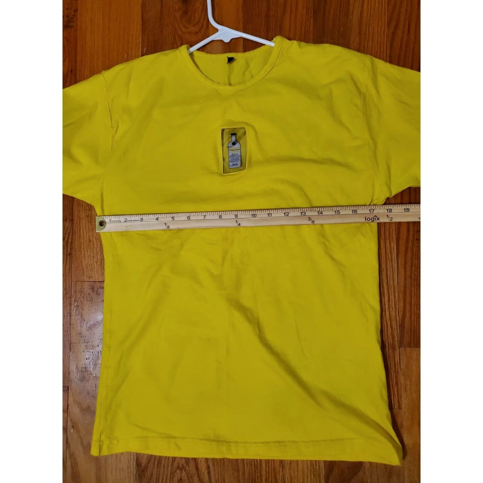 Vintage Absolut Citron Yellow T Shirt S Crew Neck Pullover Plastic Case Design Graphic Print Men Size US S / EU 44-46 / 1 - 6 Thumbnail