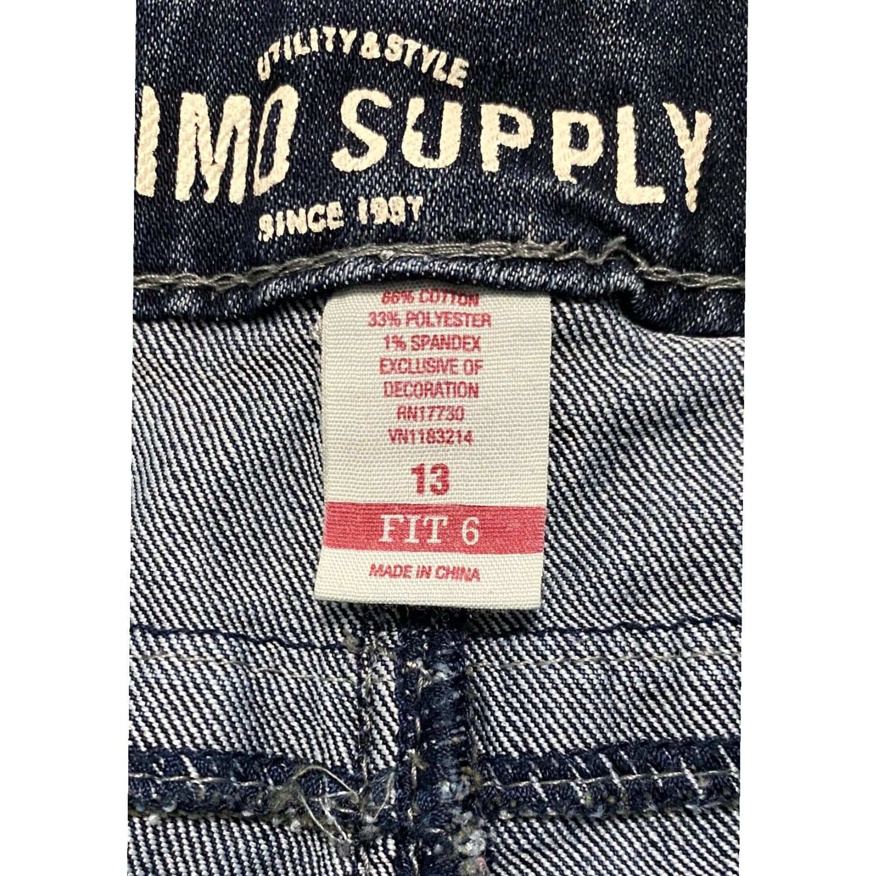 Mossimo Mossimo Jeans Bootcut Womens 13 Blue Dark Wash Embellished Pockets Sequin Rhinestone Utility Style Flap Zipper Button Cotton Denim 33x33 Size 34" / US 12 / IT 48 - 5 Thumbnail