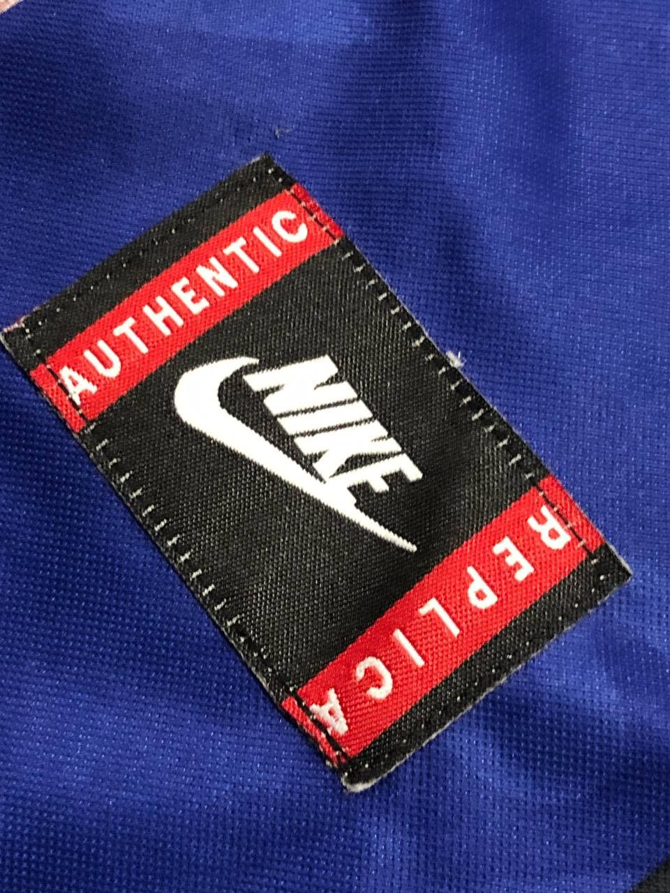 Nike Vintage T-shirt blue Nike big logo PHILIPS center Y2K Size US XL / EU 56 / 4 - 5 Thumbnail