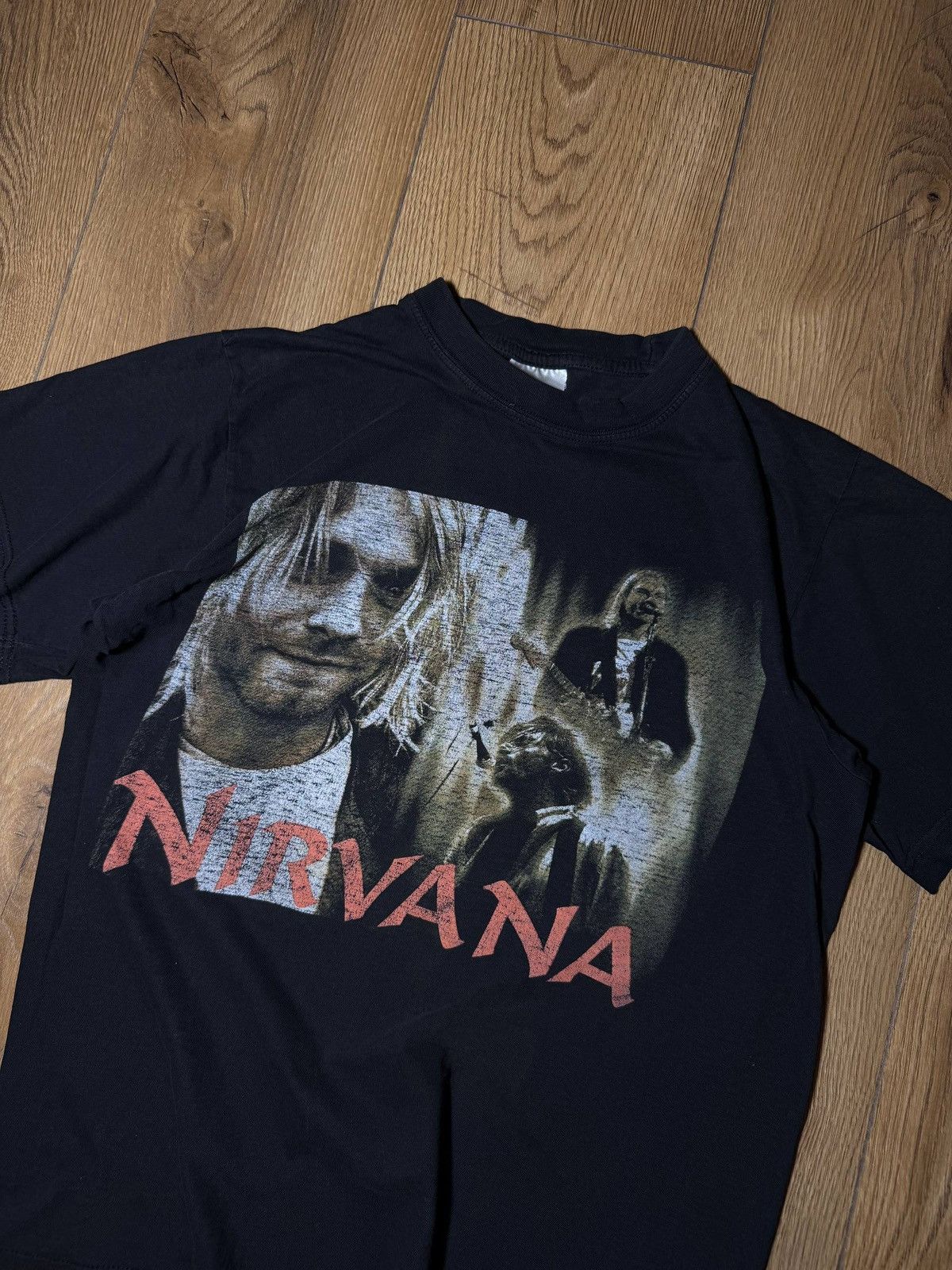 Nirvana Vintage Nirvana Kurt Cobain 90s Band T-shirt Size S Size US S / EU 44-46 / 1 - 2 Thumbnail