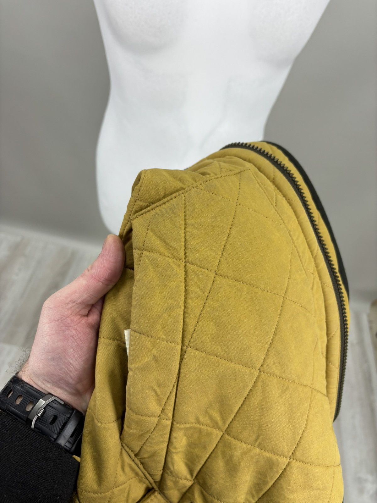 Barbour Mens jacket Barbour Duracotton Quilted Size S Color Yellow Size US S / EU 44-46 / 1 - 17 Thumbnail