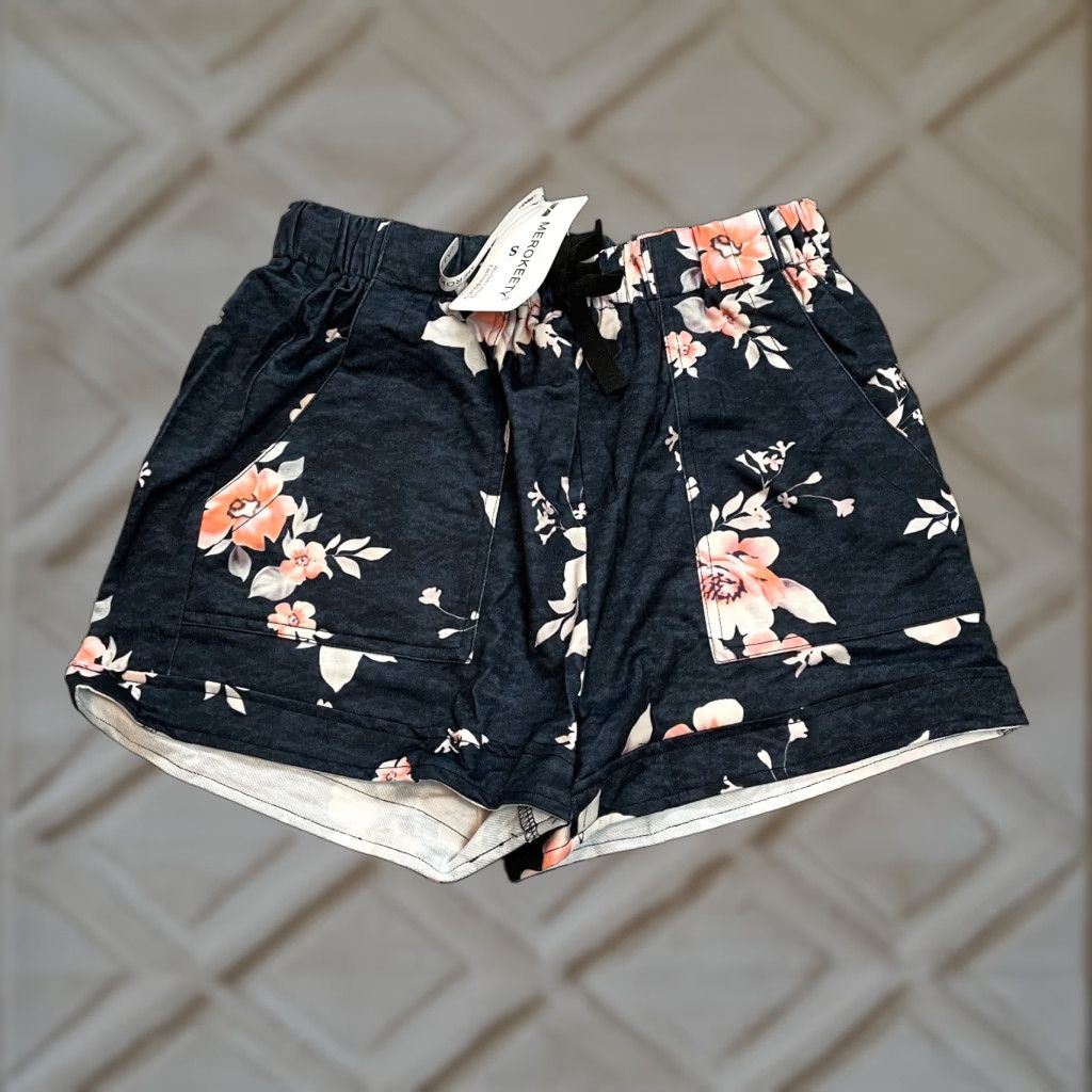 Vintage Merokeety Paperbag Shorts Womens Small Blue Floral Stretch Rayon Soft New NWT Size 28" / US 6 / IT 42 - 1 Thumbnail