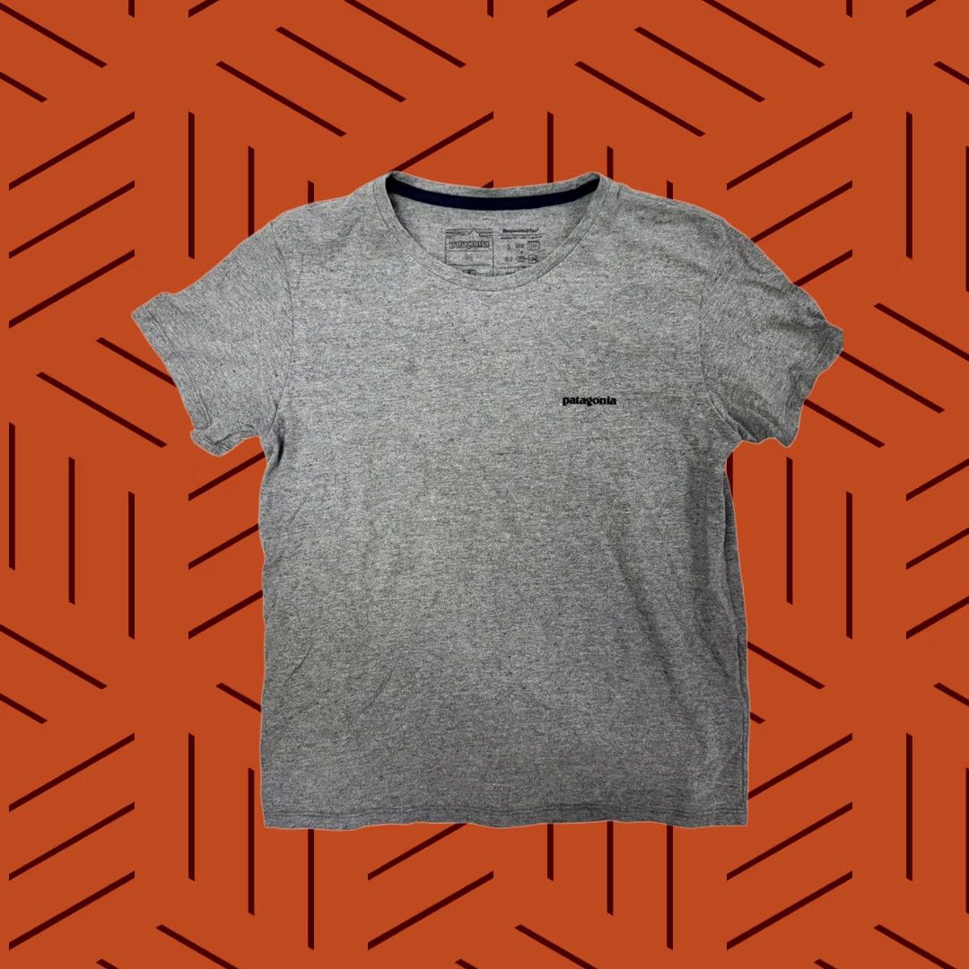 Patagonia Patagonia Women's M Gray Responsibili-Tee Short Sleeve T-Shirt Size M / US 6-8 / IT 42-44 - 1 Thumbnail