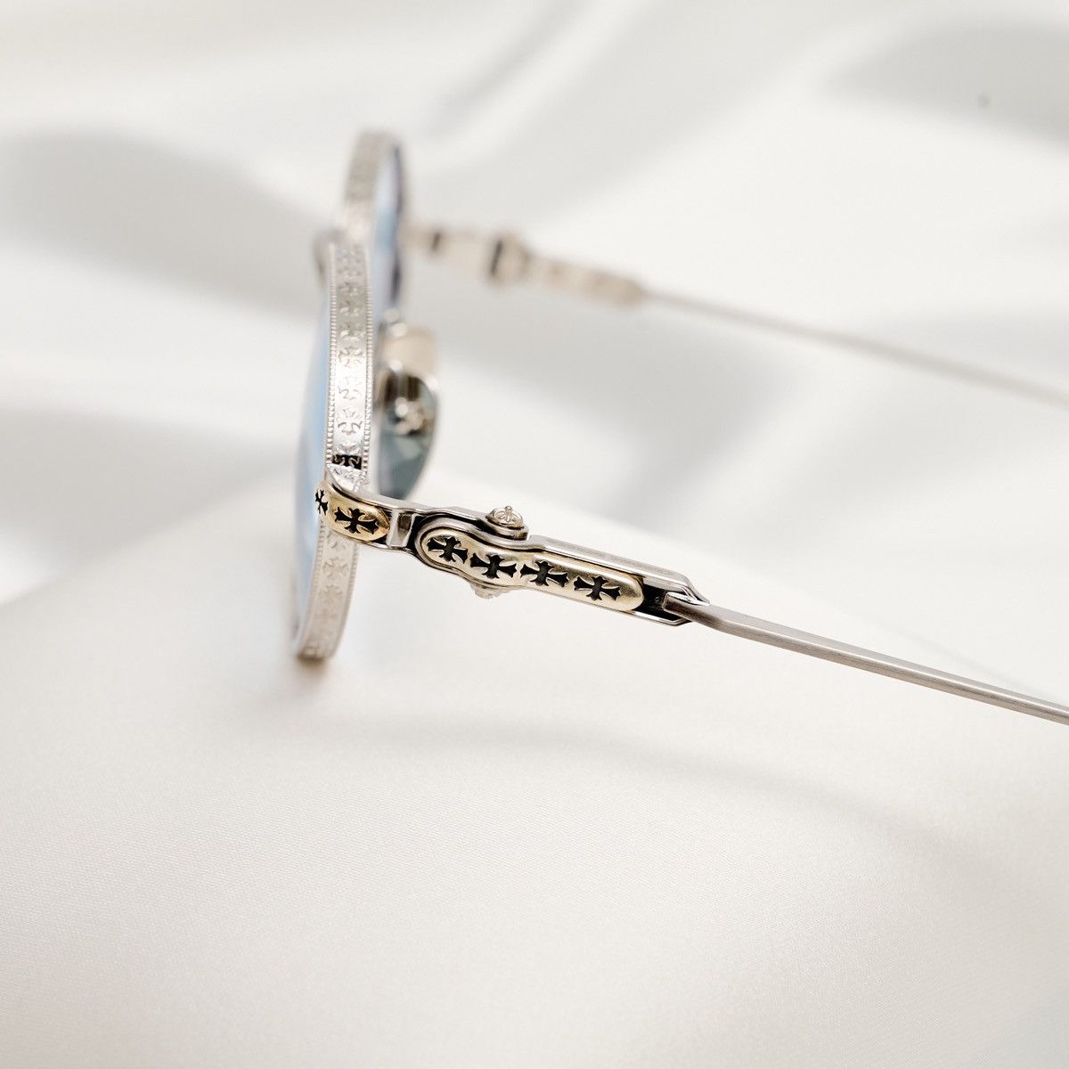 Chrome Hearts CHROME HEARTS HONEY DIPPED BRUSHED ALLOY SUNGLASSES Size ONE SIZE - 3 Thumbnail