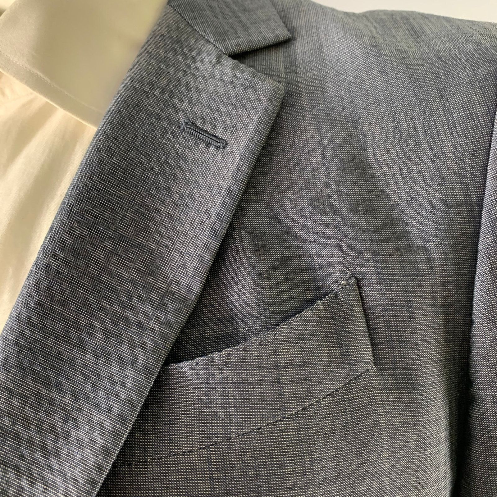 John Varvatos JOHN VARVATOS Size 40 Blue Wool Blend Notch Lapel Suit Size 40R - 6 Thumbnail