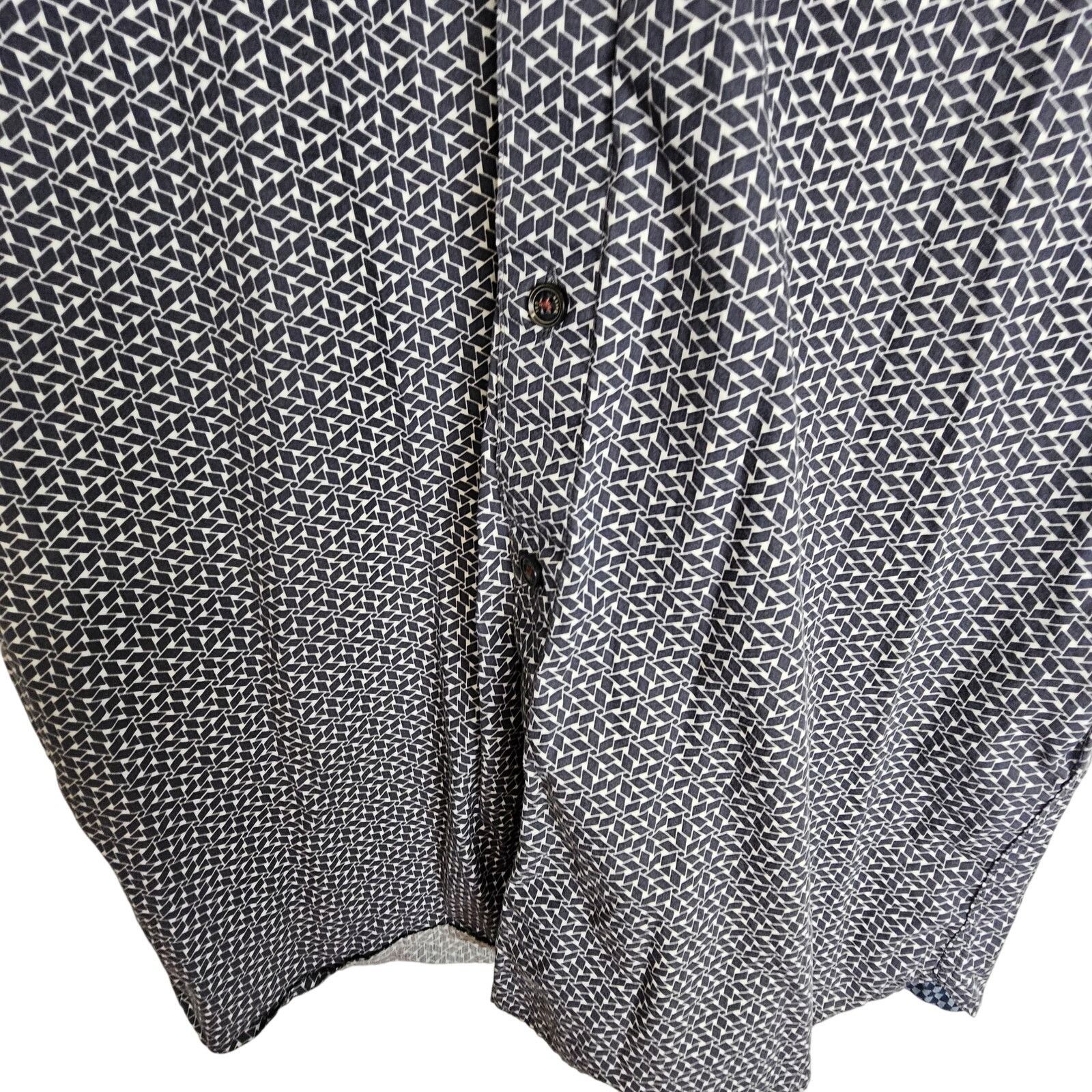 Ted Baker Ted Baker Mens Geometric Button Shirt Sz M Designer Preppy Size US M / EU 48-50 / 2 - 3 Thumbnail