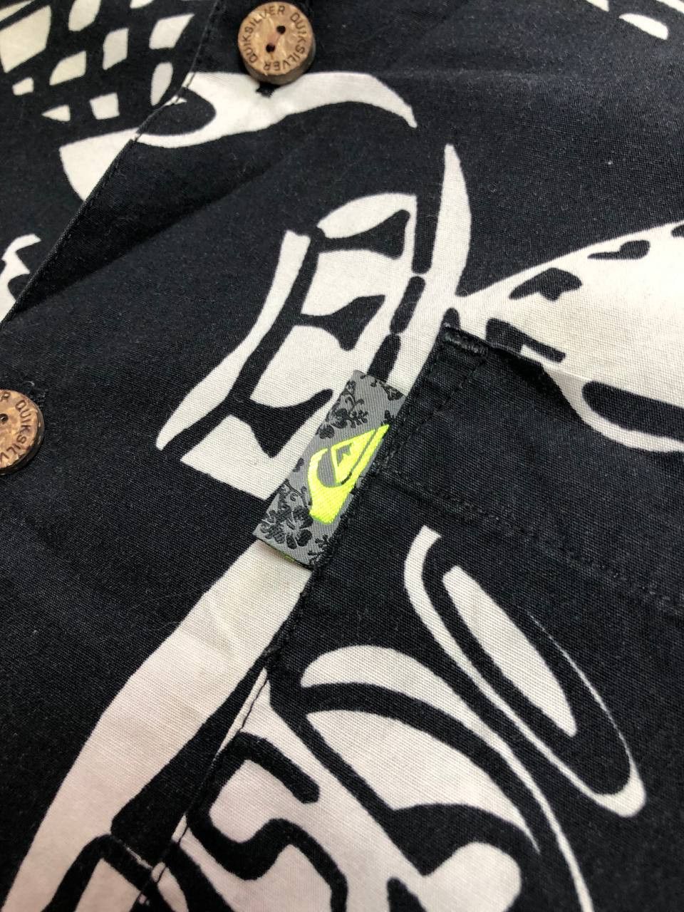 Quiksilver × Vintage Vintage Quicksilver Logo All Over Print Short Sleeve Shirt Size US S / EU 44-46 / 1 - 8 Thumbnail