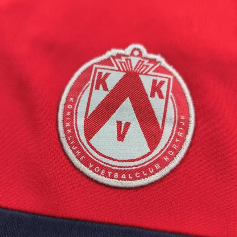 Errea K.V. Kortrijk Errea football training top size S Size US S / EU 44-46 / 1 - 7 Thumbnail