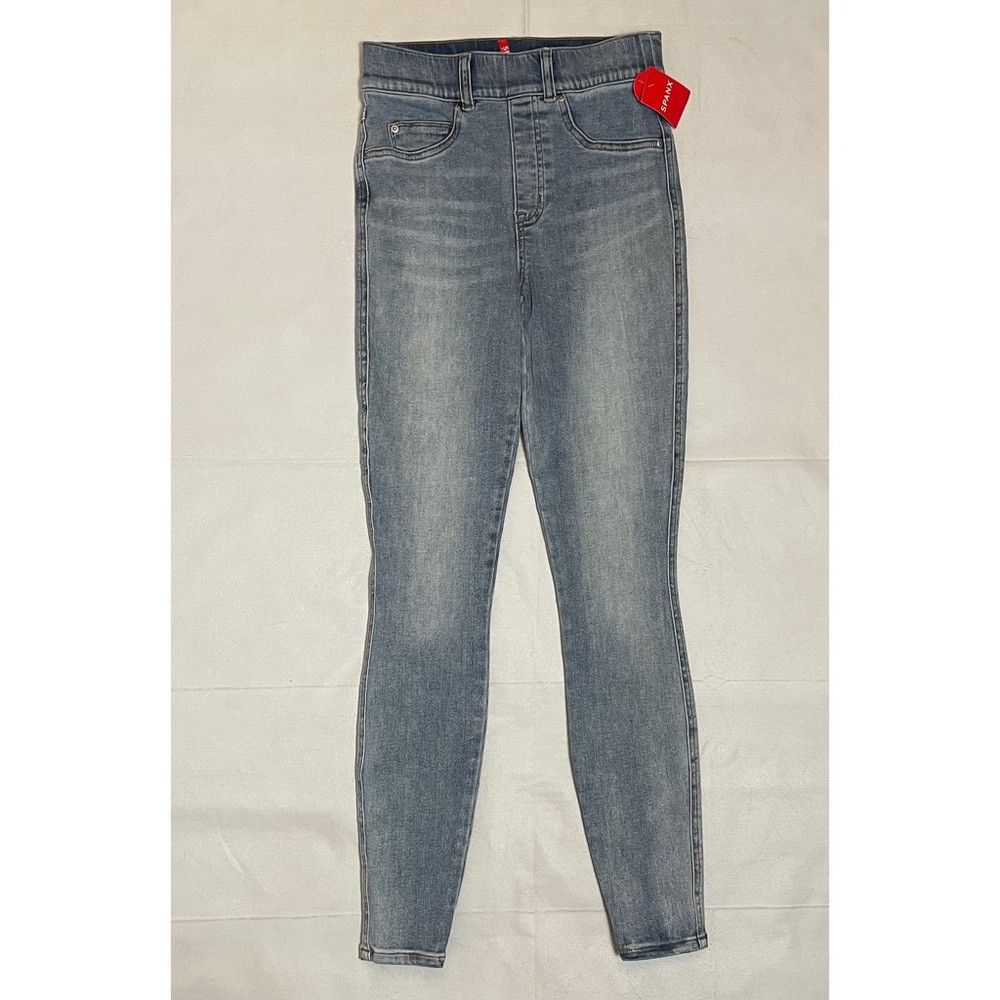 Spanx NWT New $128 Spanx Light Vintage Wash Skinny Jean Size XS Size 26" / US 2 / IT 38 - 2 Thumbnail