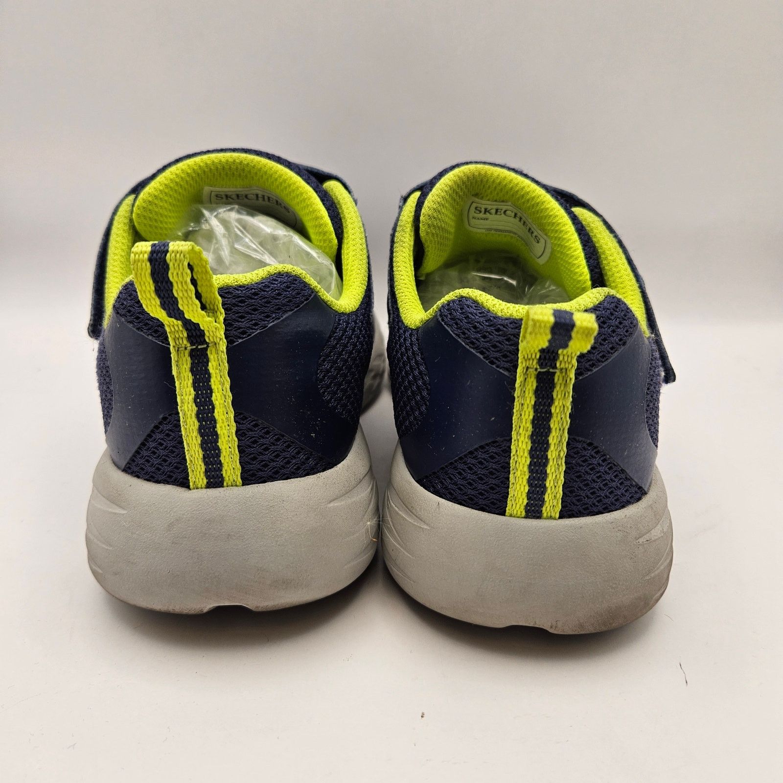 SKECHERS SKECHERS USA KIDS 4 ACTIVE RUNNING SHOES USED NAVY/NEON GRN Size US 4 / IT 34 - 3 Thumbnail