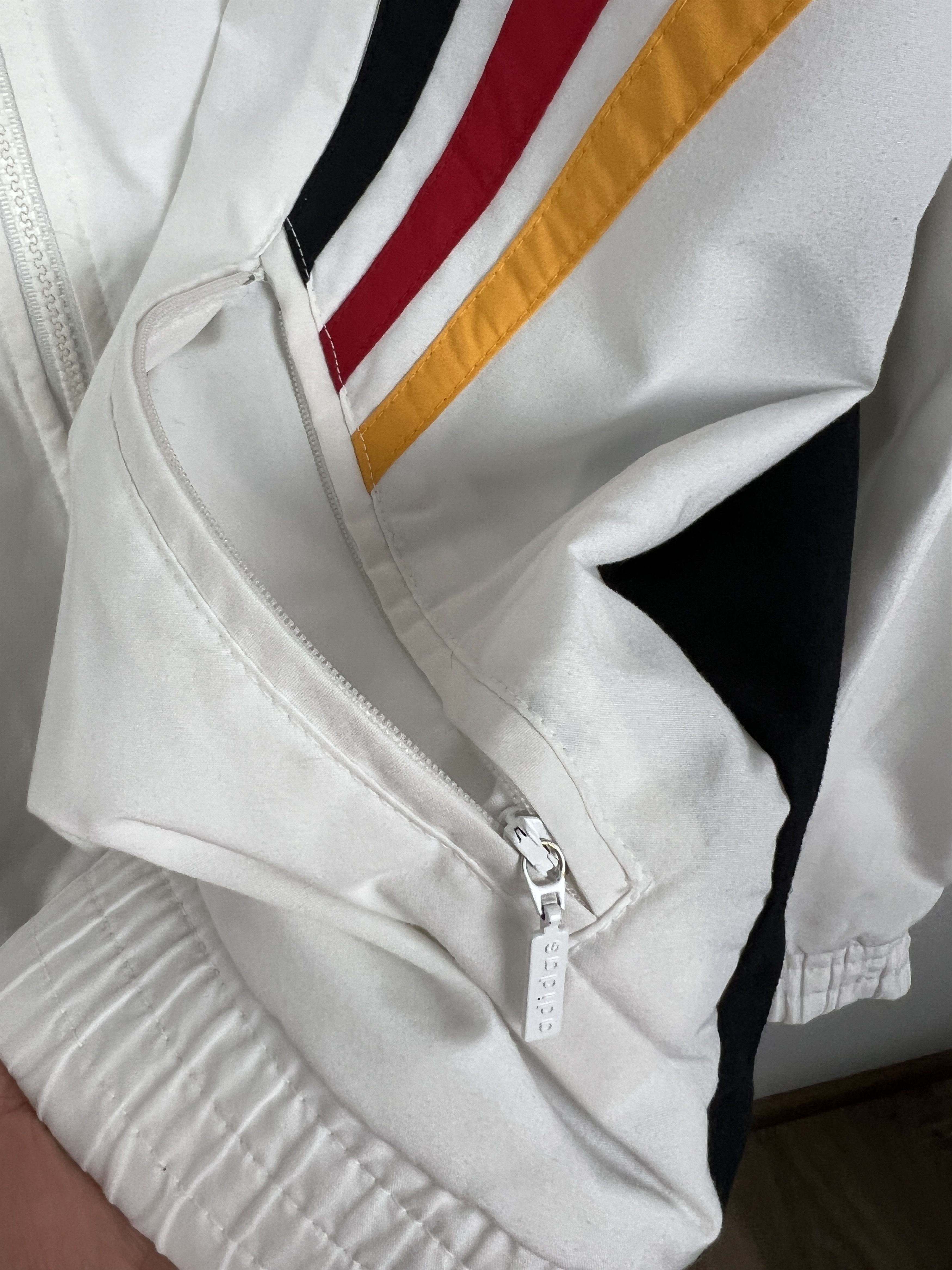 Adidas Vintage Germany World Cup Football Jacket Soccer Track Top Size US L / EU 52-54 / 3 - 5 Thumbnail