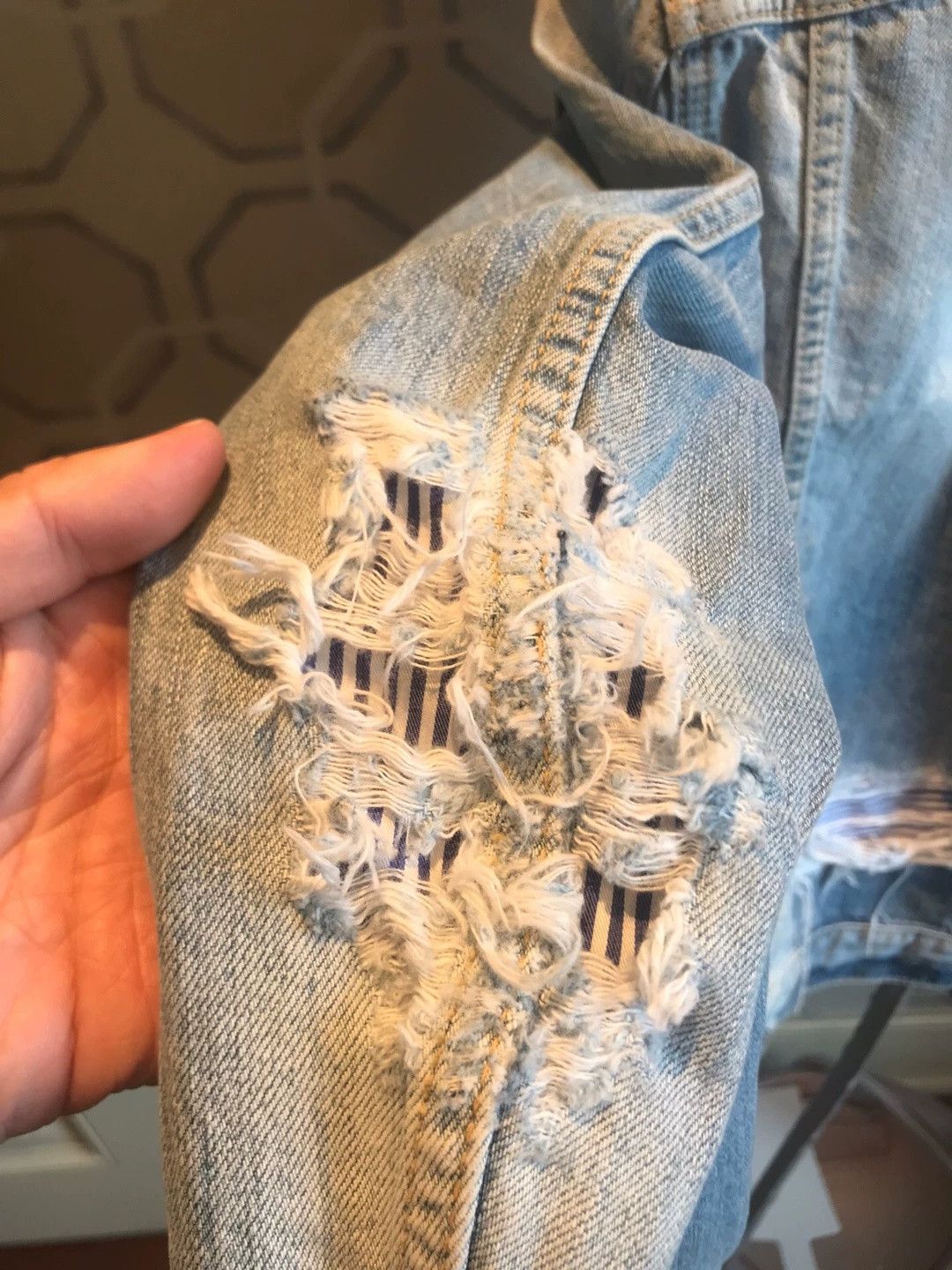 Dsquared2 Dsquared2 Light Blue Distressed Denim Jacket Size US S / EU 44-46 / 1 - 6 Thumbnail