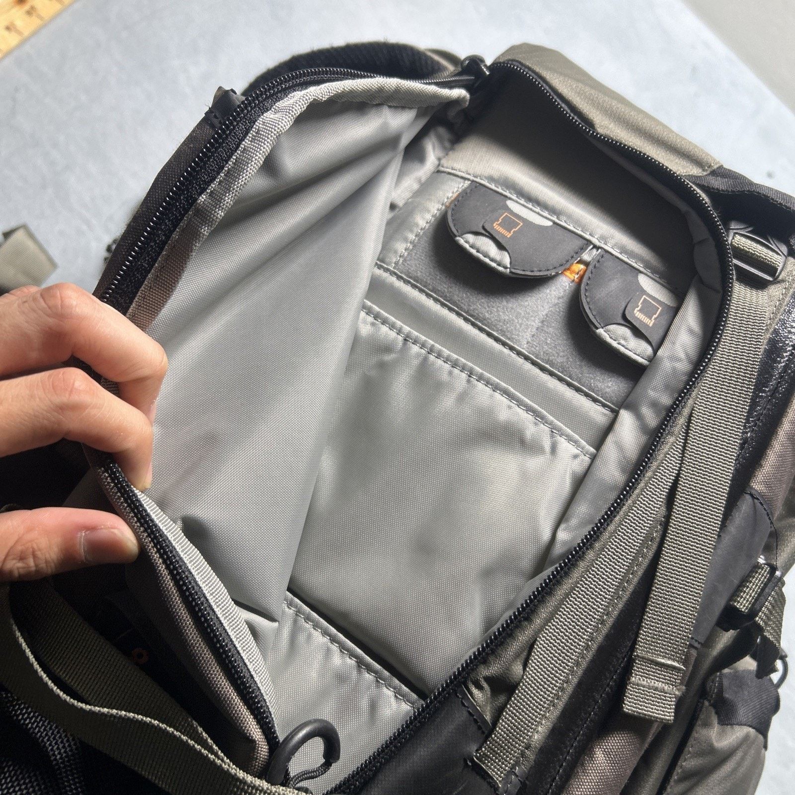 Lowepro Pro Trekker 300 AW SLR Camera Bag Backpack Hydration