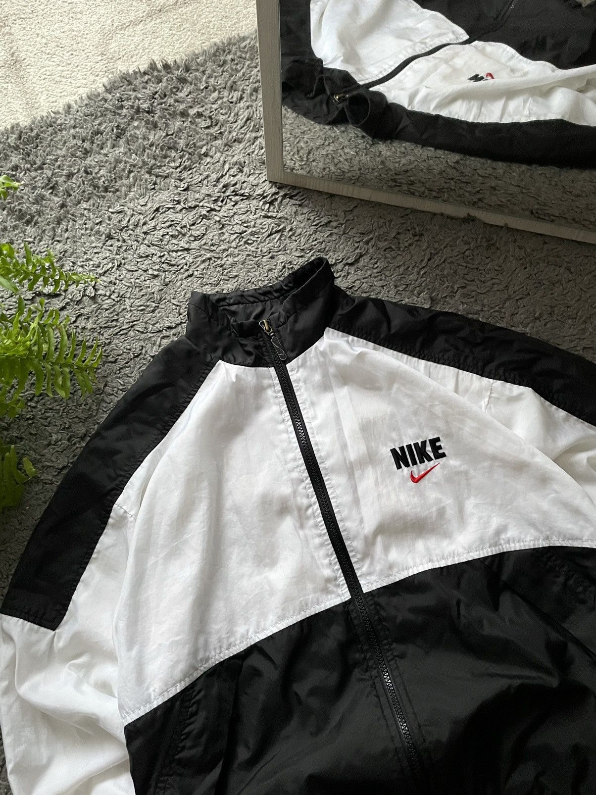 Nike × Vintage 90s Nike Vintage Light Jacket Streetwear Big Logo Swoosh Y2k Size US S / EU 44-46 / 1 - 10 Thumbnail