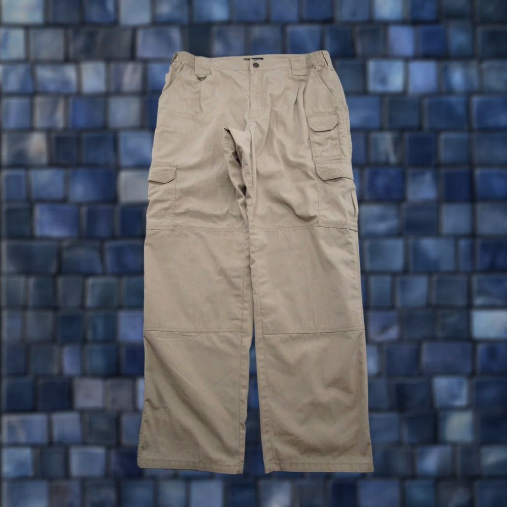 Vintage 511 Tactical Cargo Pants Beige Elastic Waist Double Knee Mens SZ 38x32 Regular Inseam 32 Size US 38 / EU 54 - 1 Thumbnail