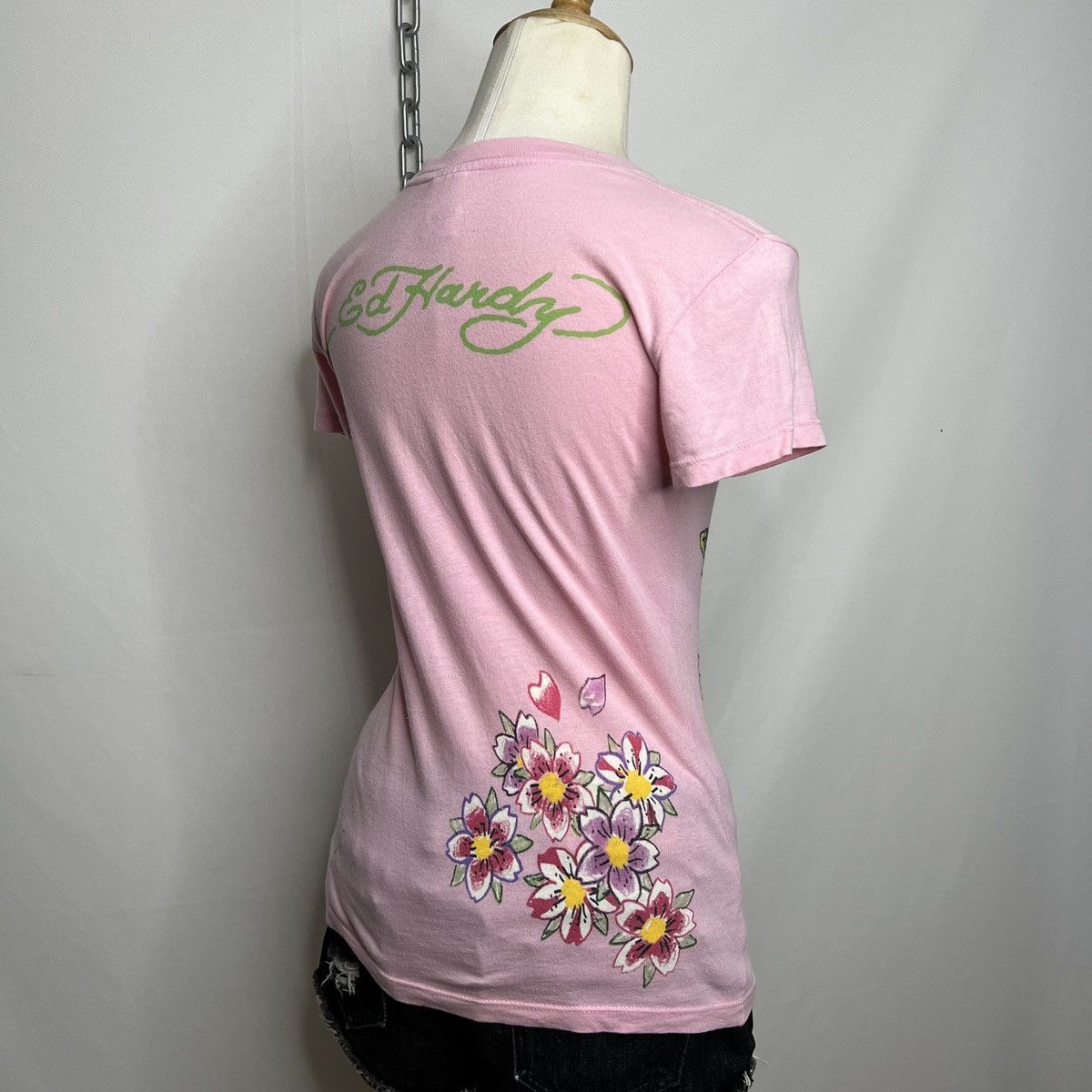 Ed Hardy ED HARDY PINK TATTOO SKULL GRAPHIC SHIRT Size XS / US 0-2 / IT 36-38 - 10 Thumbnail