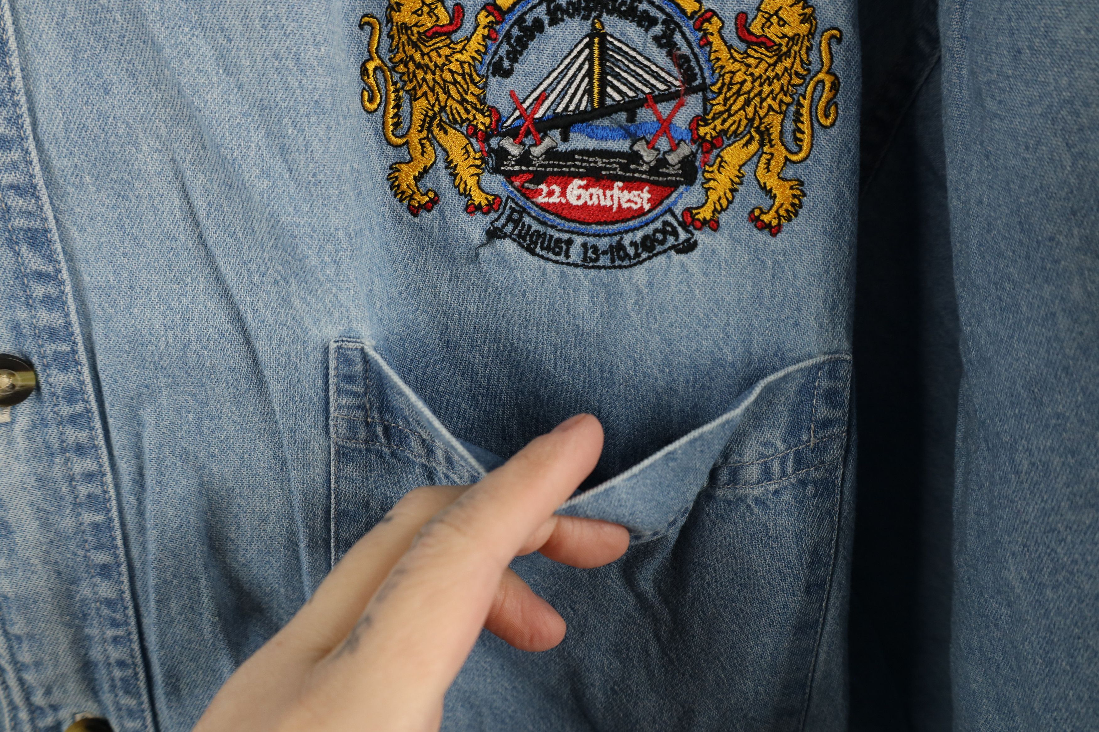 Vintage Vintage Y2K 2009 German American Festival Denim Button Shirt Size US XXL / EU 58 / 5 - 5 Thumbnail
