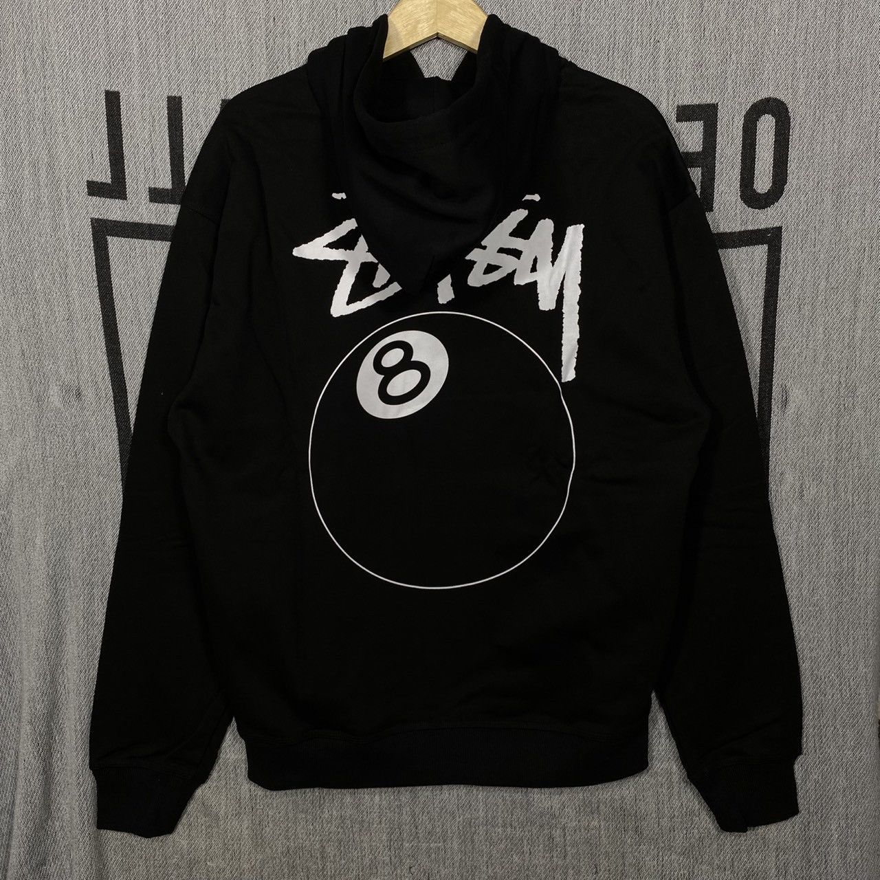Stussy HYPE Stussy 8 Ball Logo Hoodie Large Black Size US L / EU 52-54 / 3 - 1 Thumbnail