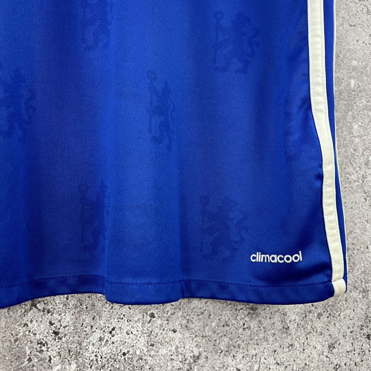 Adidas × Chelsea Soccer Adidas Chelsea 2016/2017 Home Soccer Jersey Size L Size US L / EU 52-54 / 3 - 7 Thumbnail