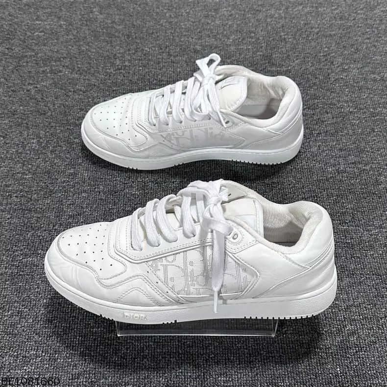 Dior dior white lowtop sneakers Size US 10 / EU 43 - 4 Thumbnail